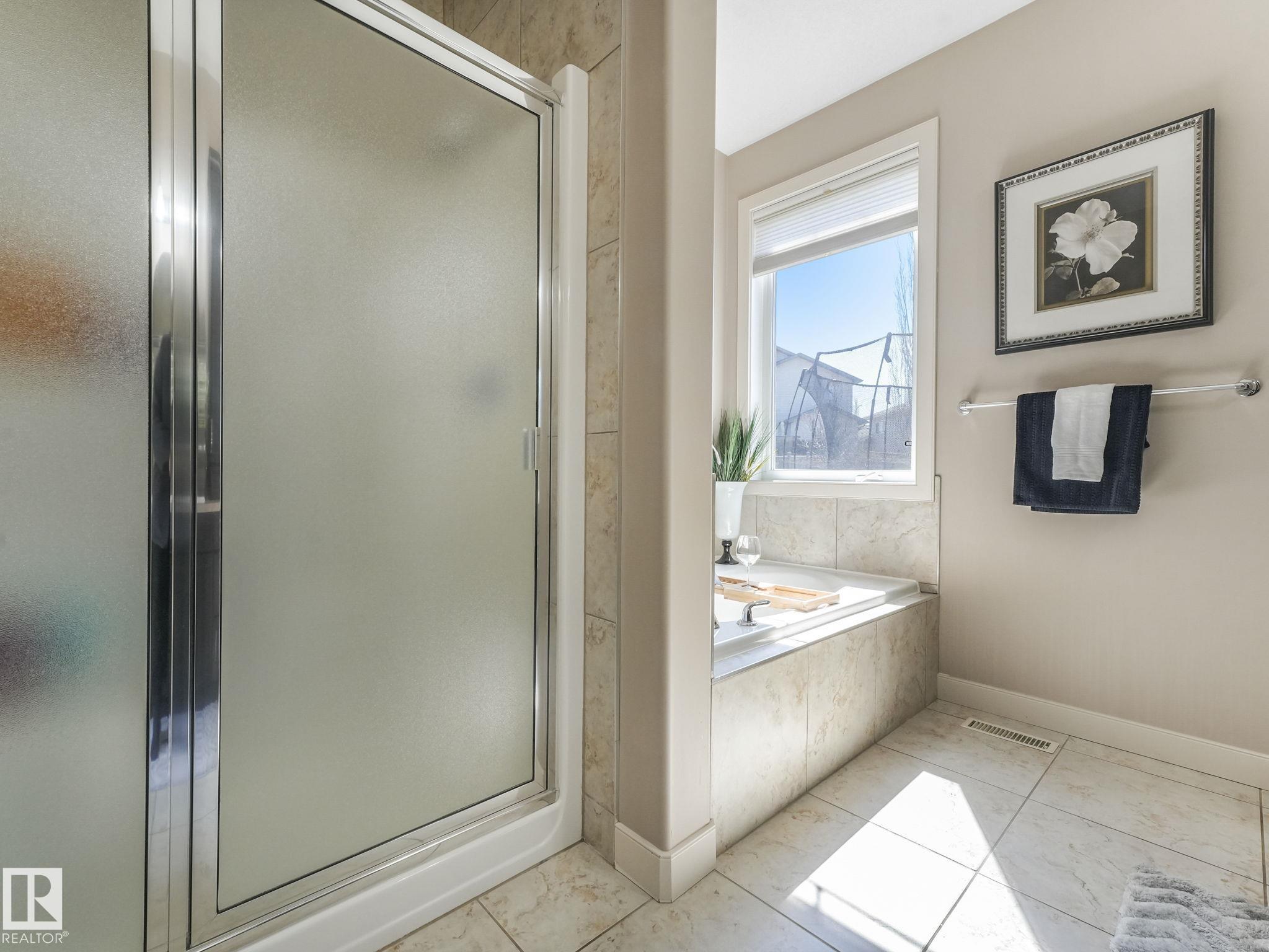 Photo 23 at 10 Brassard Court, Coloniale Estates, Beaumont
