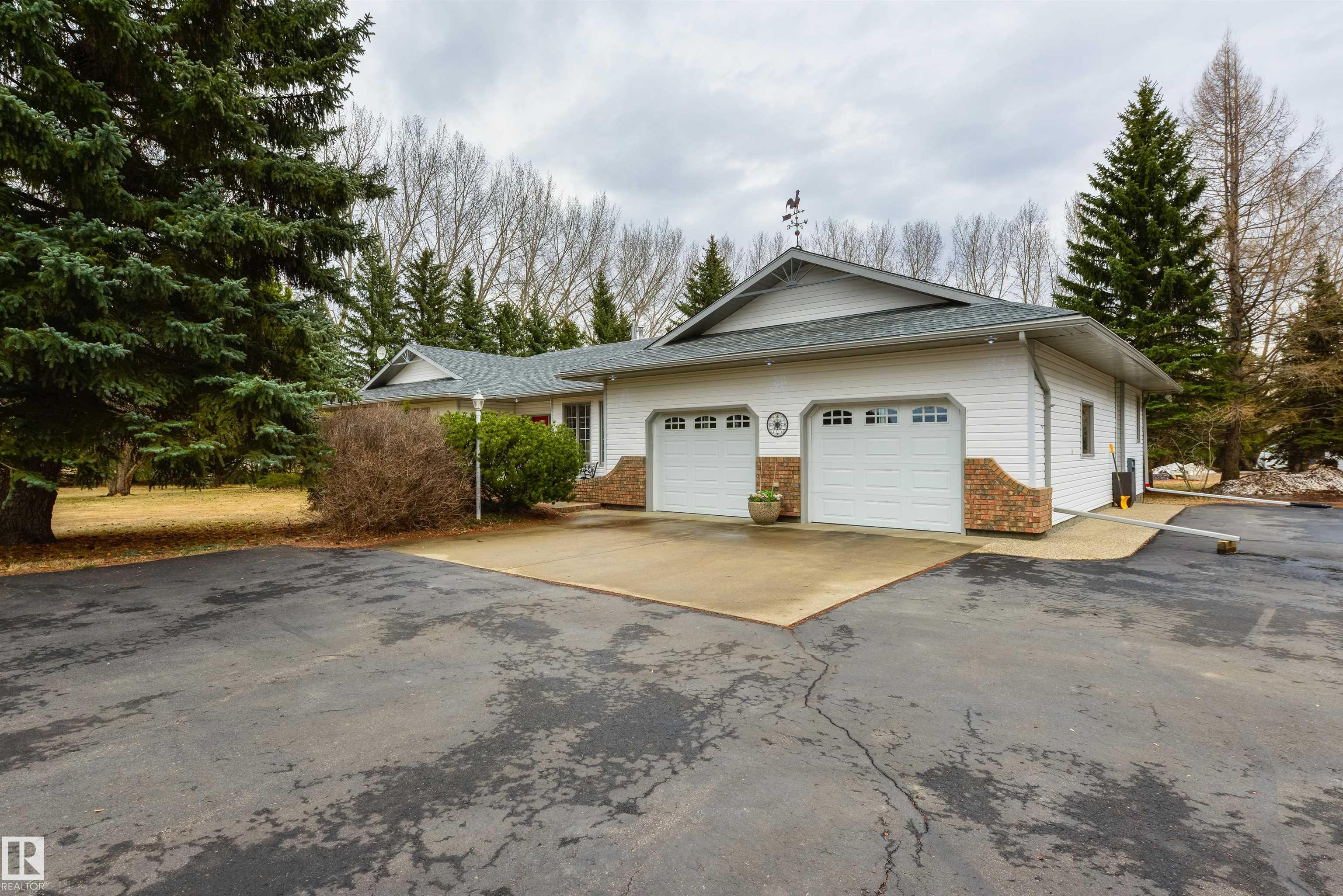 Photo 57 at 27113 Twp Rd 522, None, Rural Parkland County