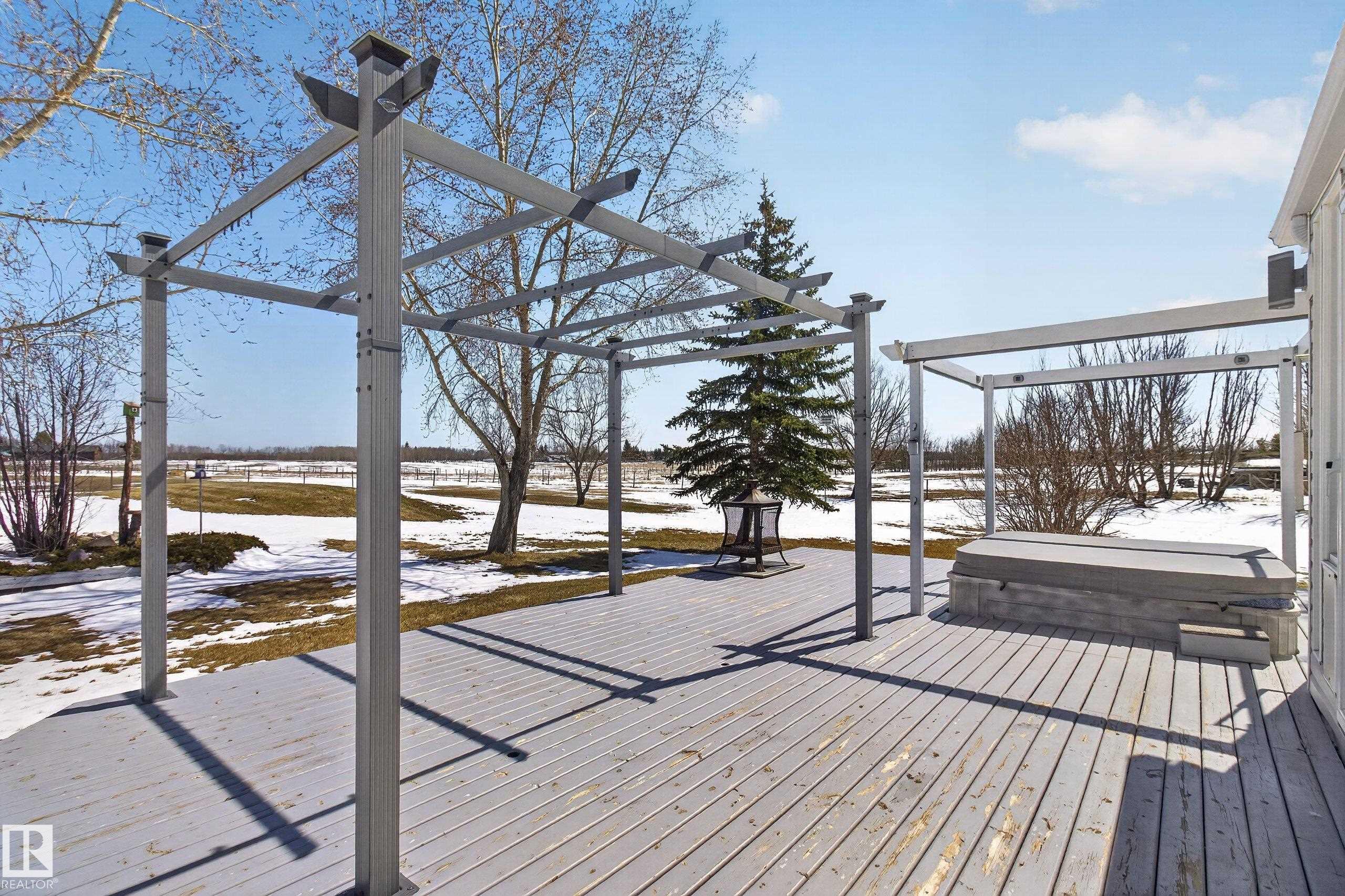 Photo 11 at 193 - 52249 Rge Road 222, Dasmarinas Estates, Rural Strathcona County