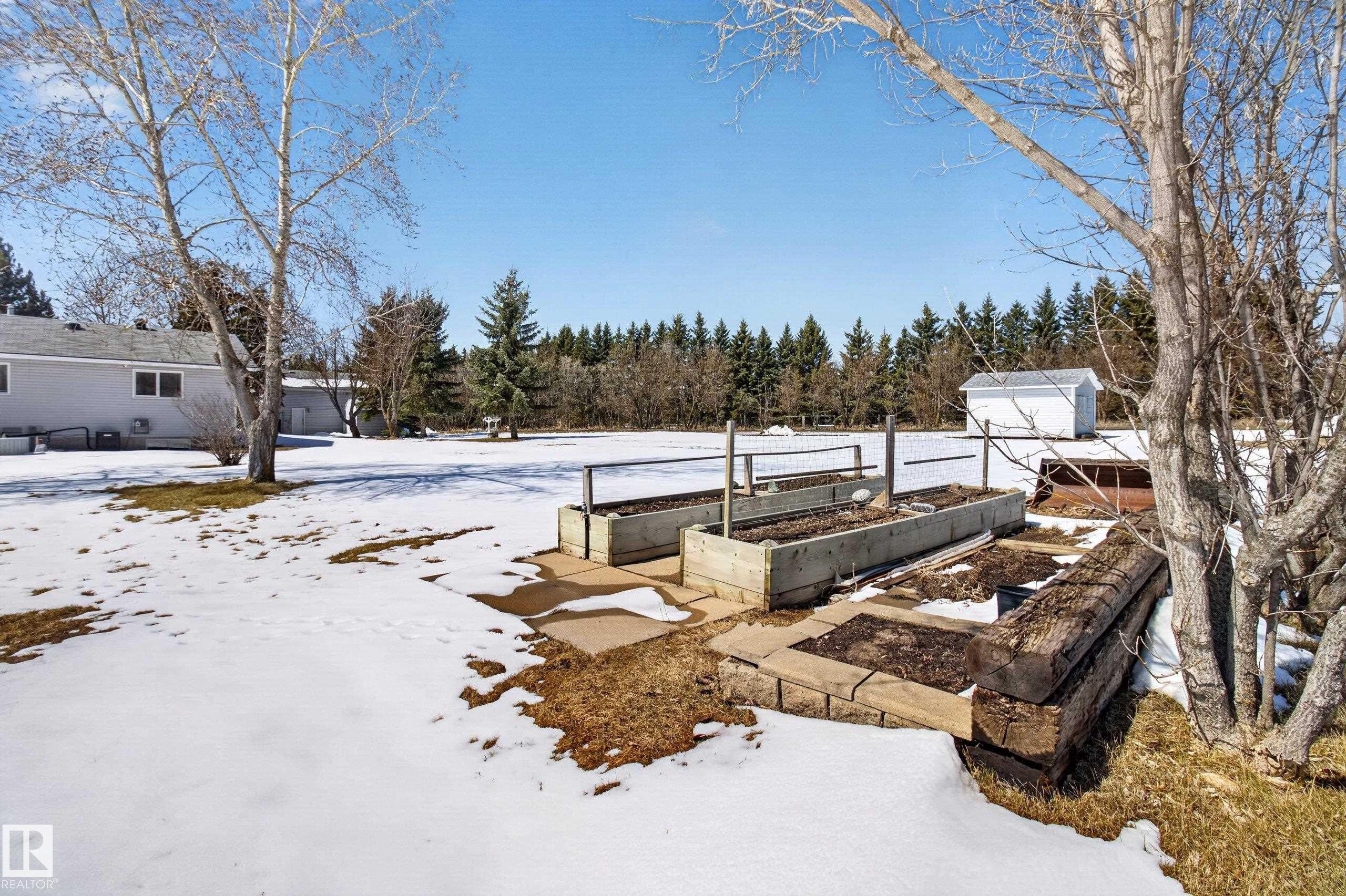 Photo 13 at 193 - 52249 Rge Road 222, Dasmarinas Estates, Rural Strathcona County