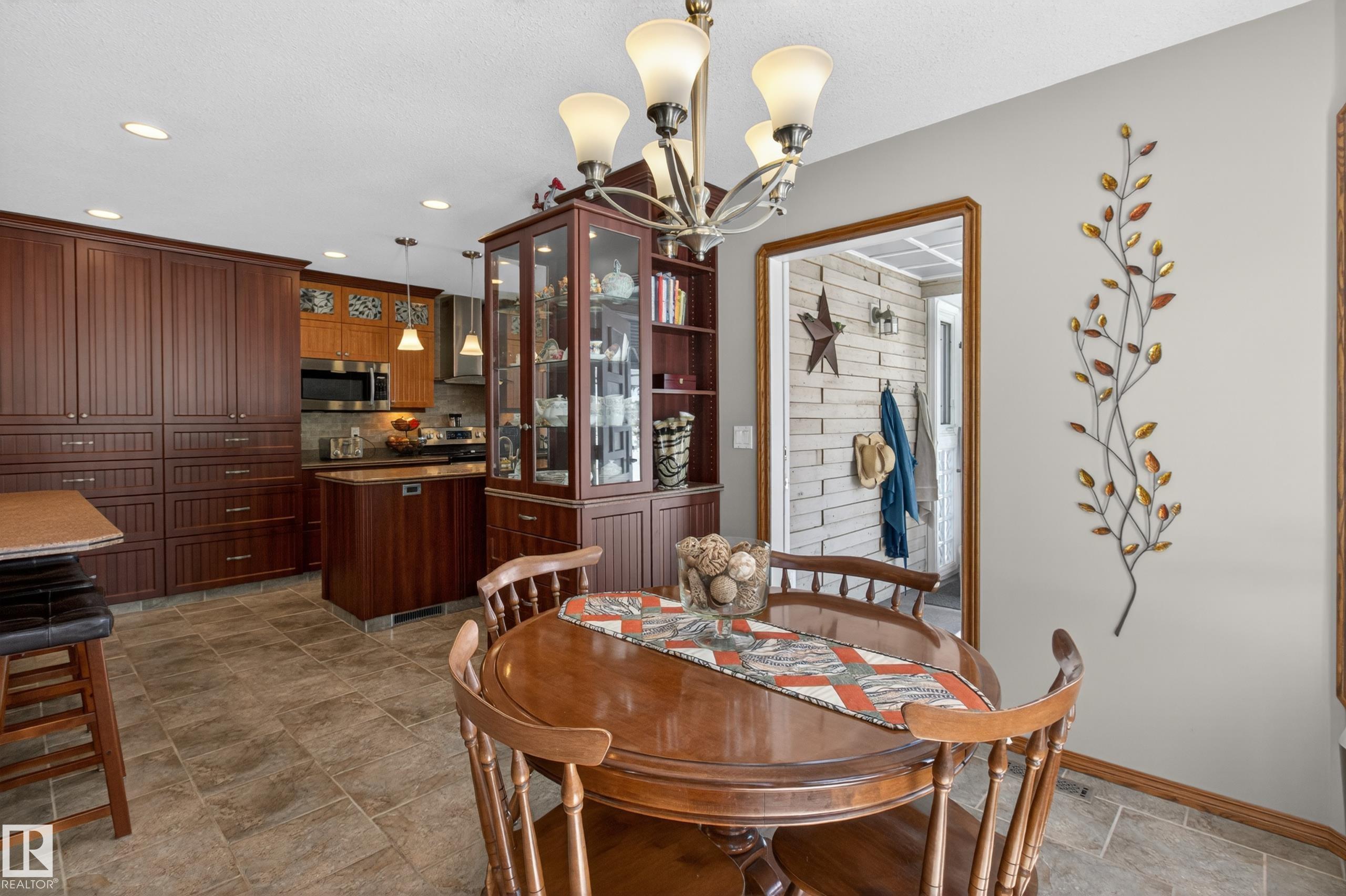 Photo 24 at 193 - 52249 Rge Road 222, Dasmarinas Estates, Rural Strathcona County