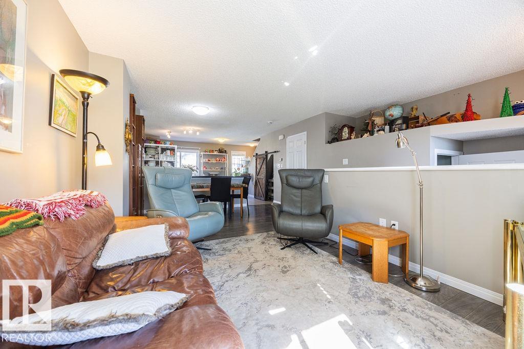 Photo 12 at 19 - 1030 Chappelle Boulevard SW, Chappelle Area, Edmonton