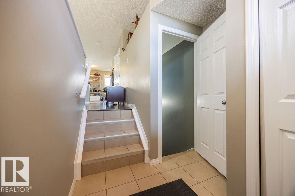 Photo 9 at 19 - 1030 Chappelle Boulevard SW, Chappelle Area, Edmonton