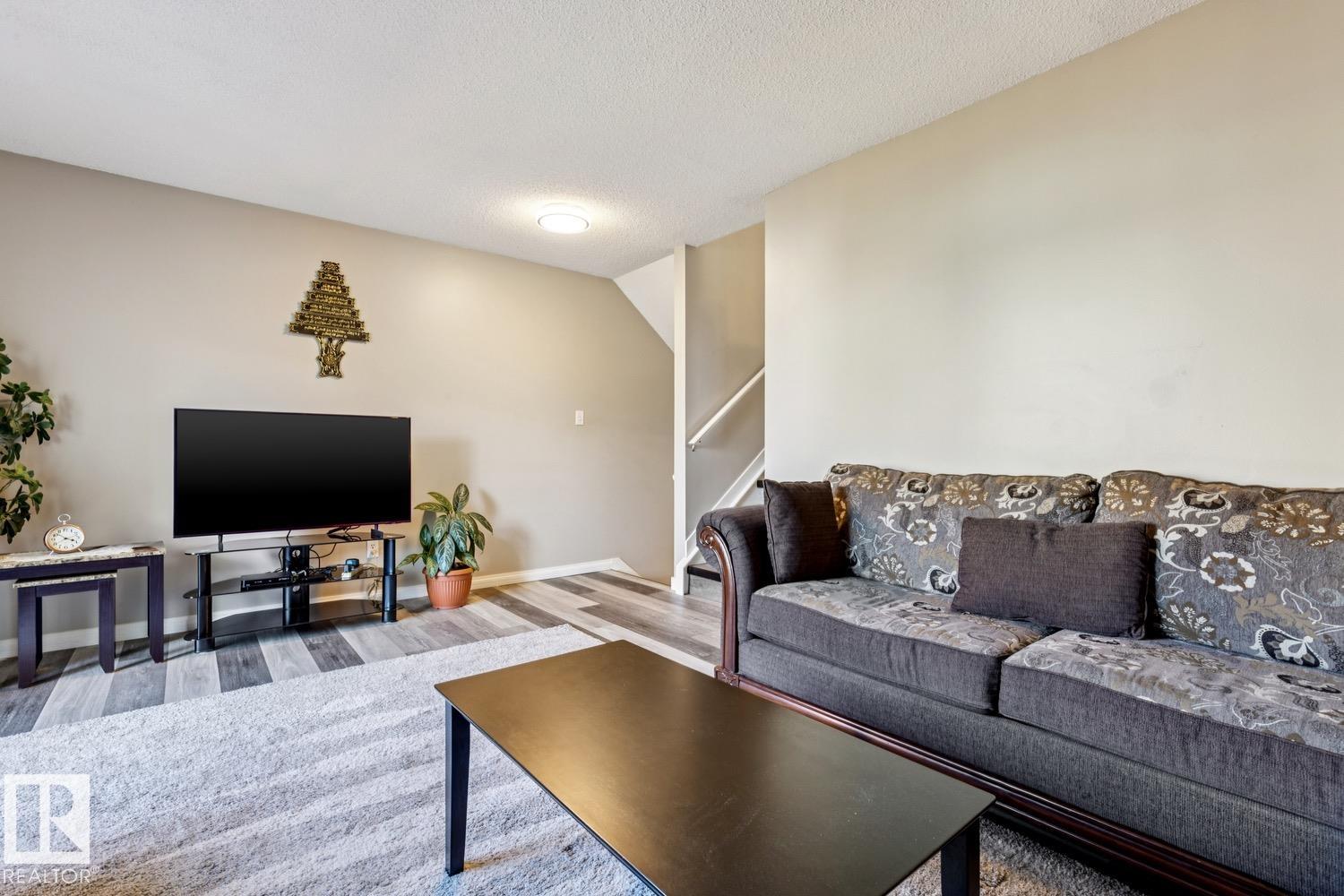 Photo 4 at 40 - 9520 174 Street NW, Terra Losa, Edmonton