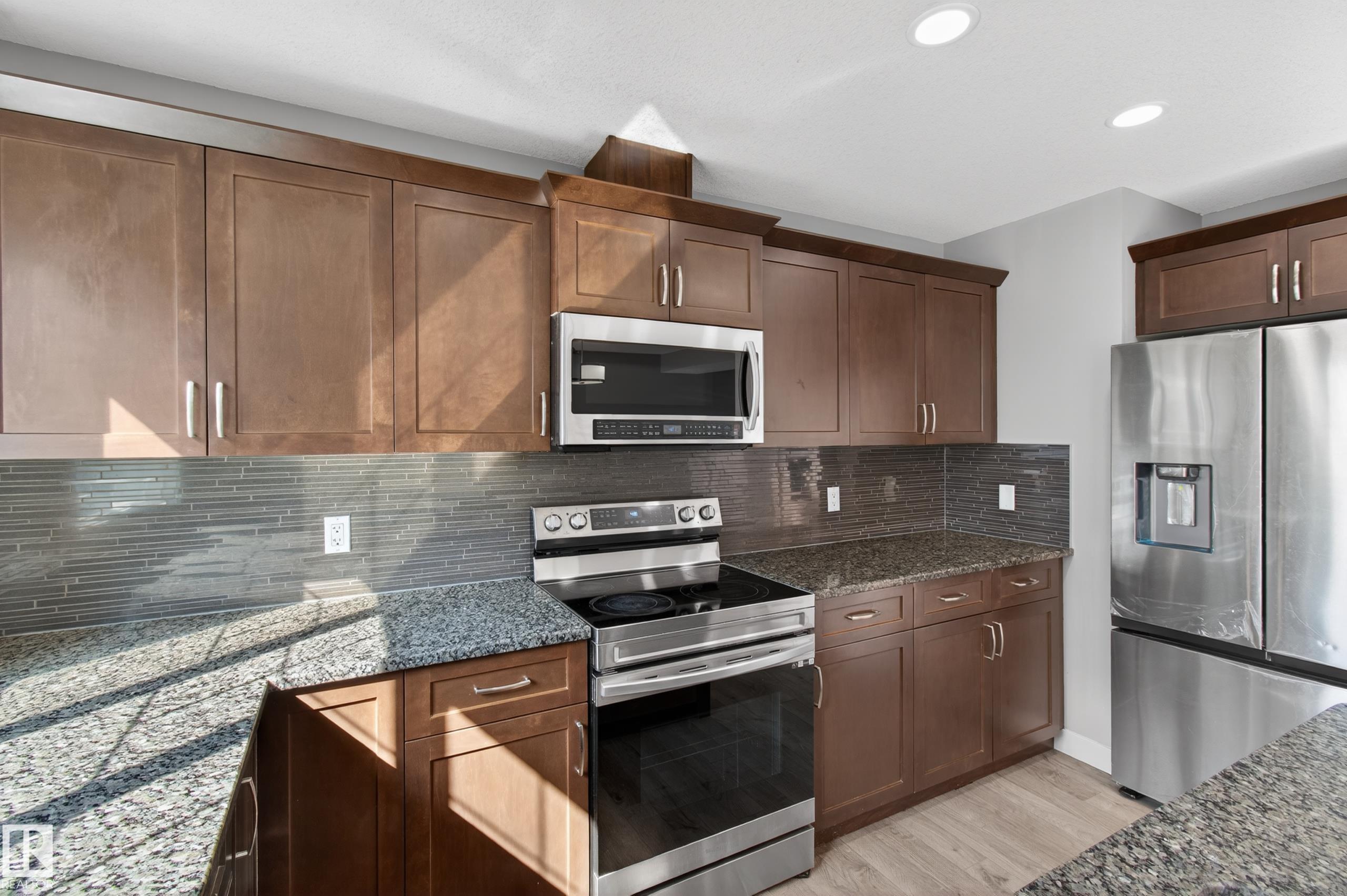 Photo 7 at 33 - 4205 30 Street NW, Larkspur, Edmonton