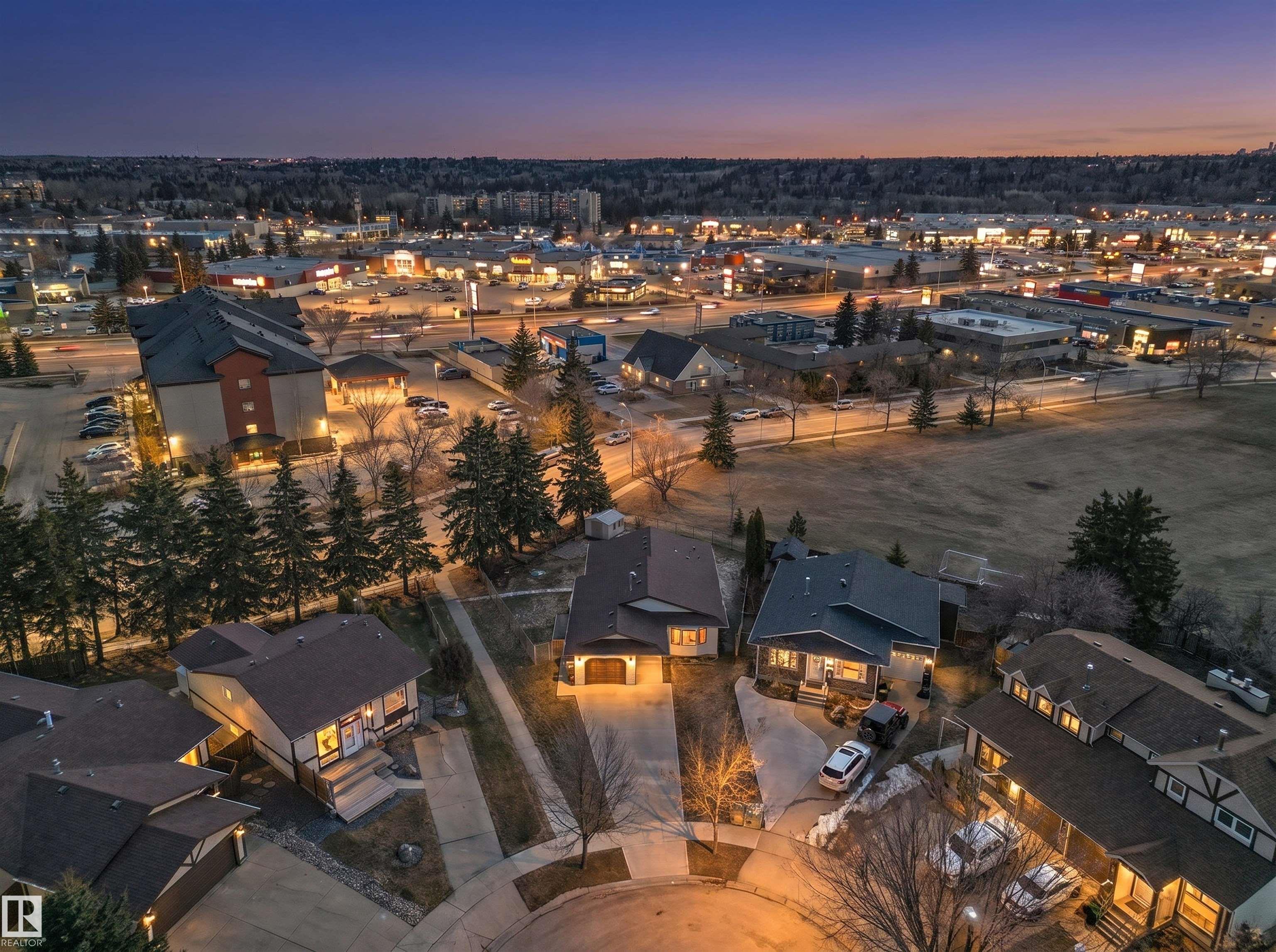 19 Louisbourg Place, Lacombe Park, St. Albert photo number 2