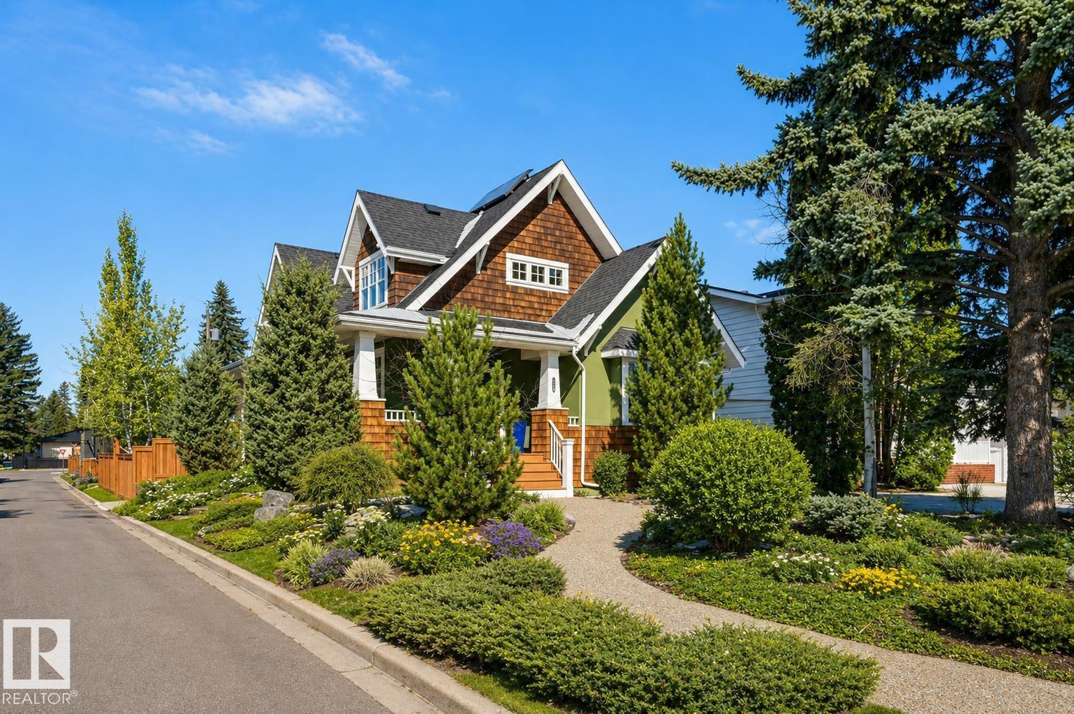 14504 Mackenzie Drive NW, Crestwood, Edmonton photo number 2