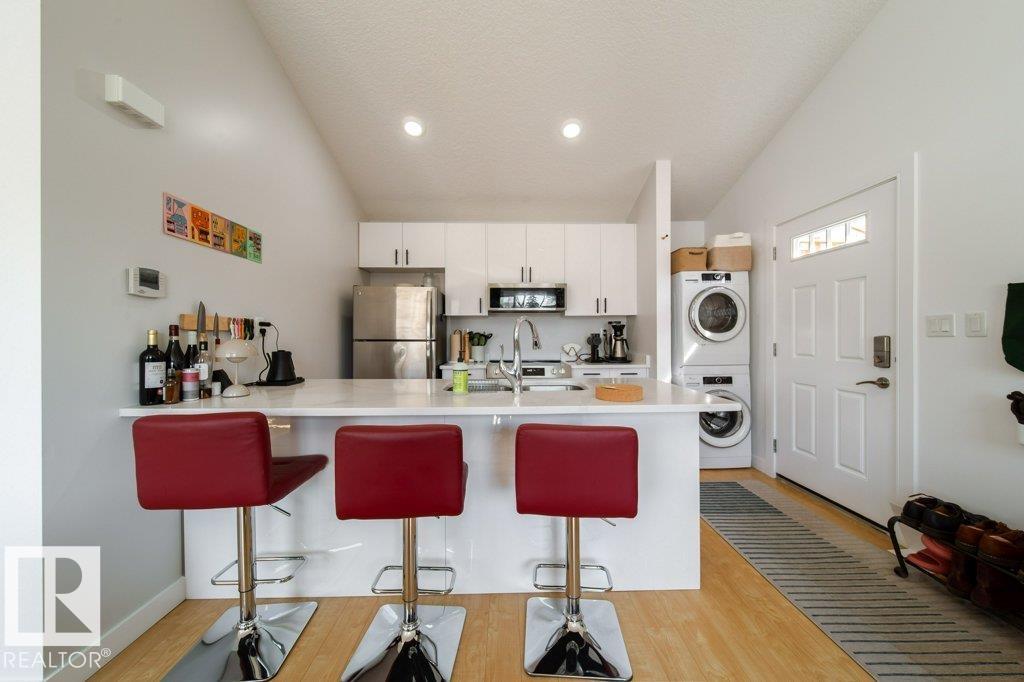 https://zimg.paragon.ice.com/ParagonImages/Property/PM/RAE/225397599/34/0/0/ee5e6fb3a5333450f290aab07e0a1af5/1/aae23d4b17e8a8bbef4964aaed693cd7/225397599-f7f1c883-d8fd-4e21-b3fd-41525d6c6936.JPG