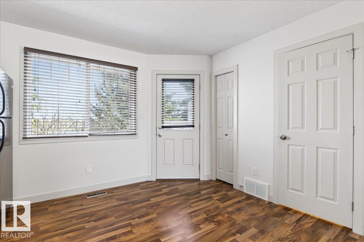 Photo 16 at 18 - 6032 38 Avenue NW, Greenview, Edmonton
