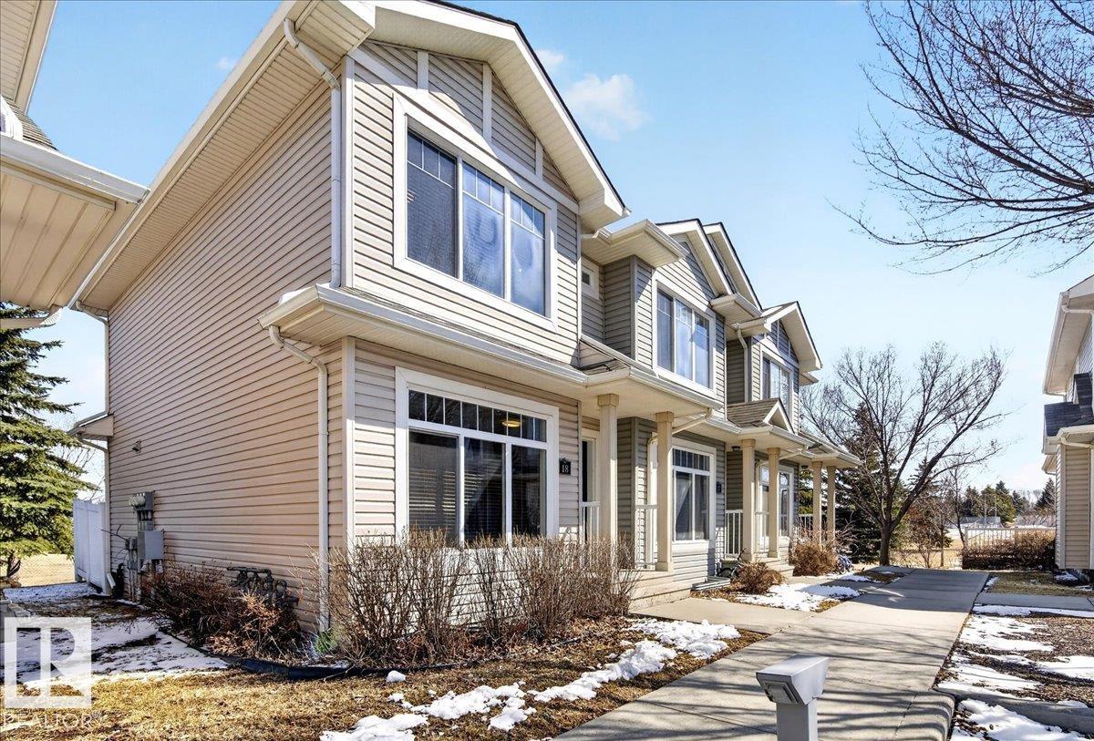 Photo 4 at 18 - 6032 38 Avenue NW, Greenview, Edmonton