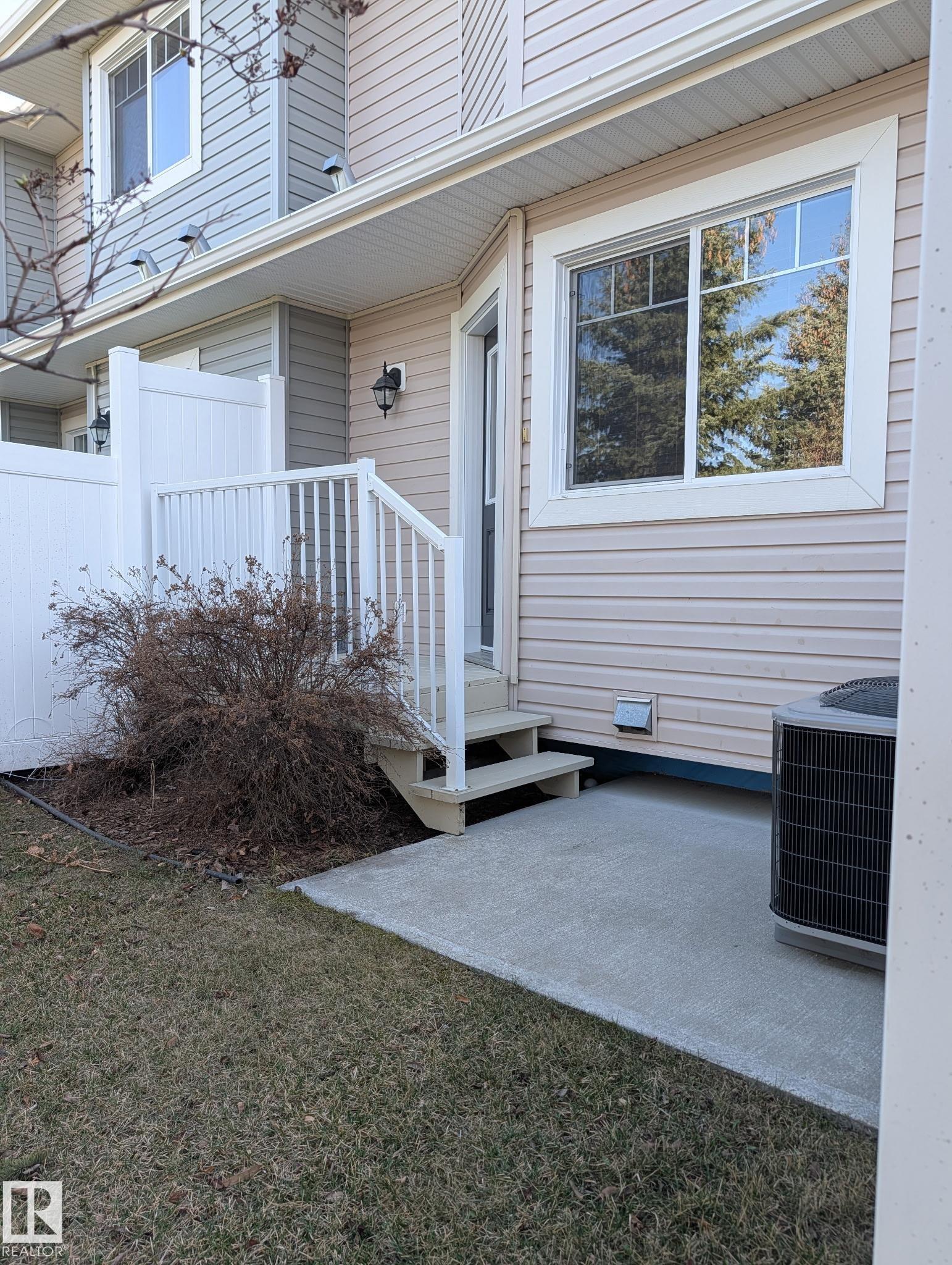 https://zimg.paragon.ice.com/ParagonImages/Property/PM/RAE/225397620/38/0/0/fced331da2d68452617f26be0554054f/1/857b8f7cacbccafee2aa02192c6310d6/225397620-f30d8a3d-c634-4d3a-b0d1-fb599fdca77a.JPG