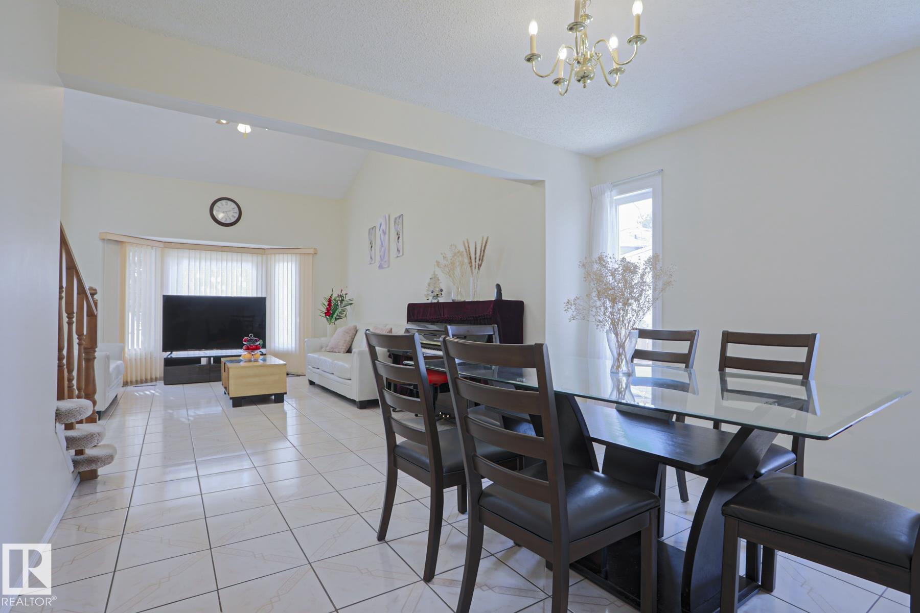 https://zimg.paragon.ice.com/ParagonImages/Property/PM/RAE/225397621/9/0/0/bc662ed4439a0b2ae4030343d41e1e50/1/6a0c4e873036498d262f89188fcce959/225397621-f6004790-b8ad-4ad1-88fa-597e5ab94503.JPG