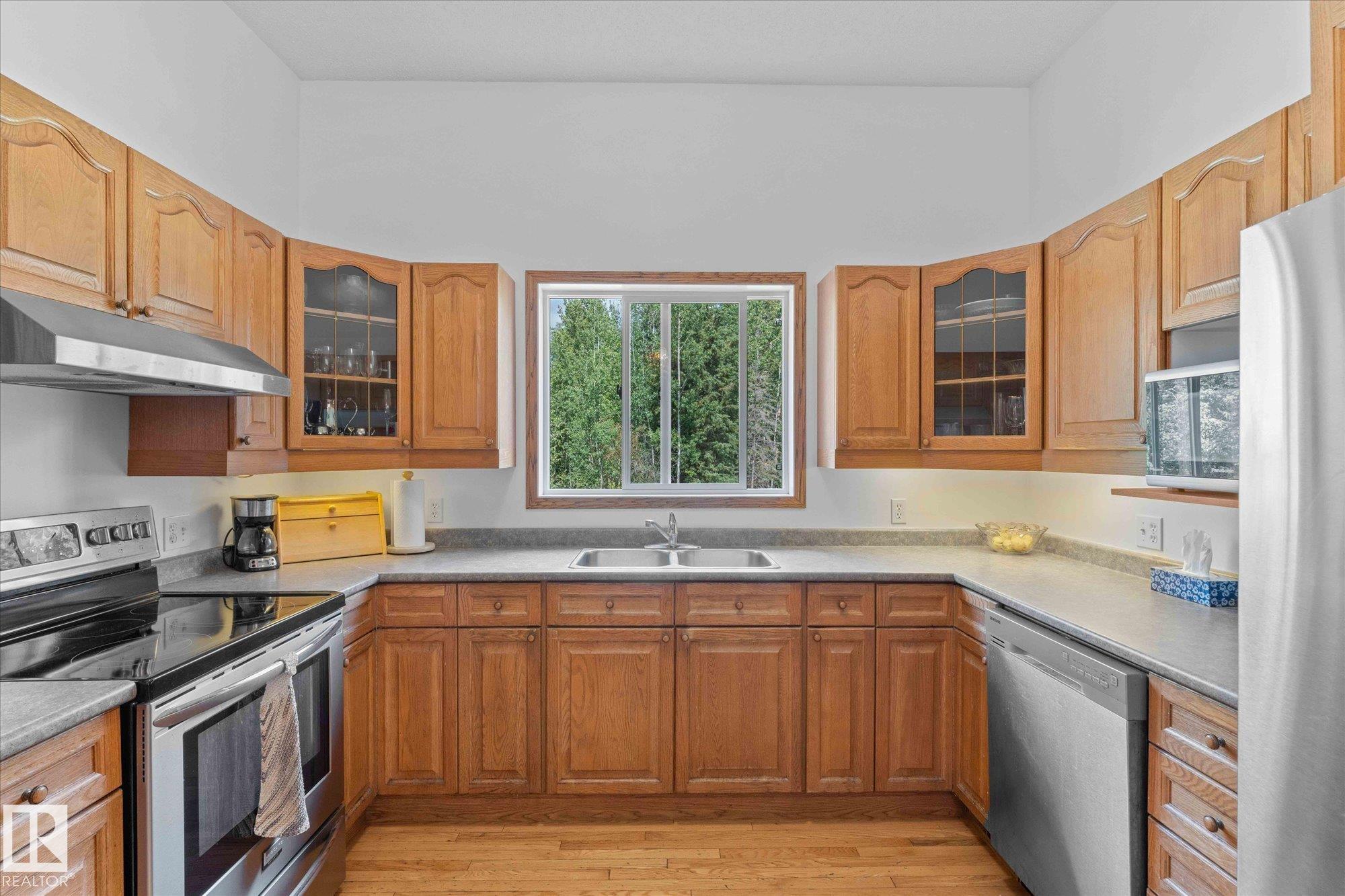 Photo 23 at 6316 Hghway 16, Lake Isle, Rural Parkland County