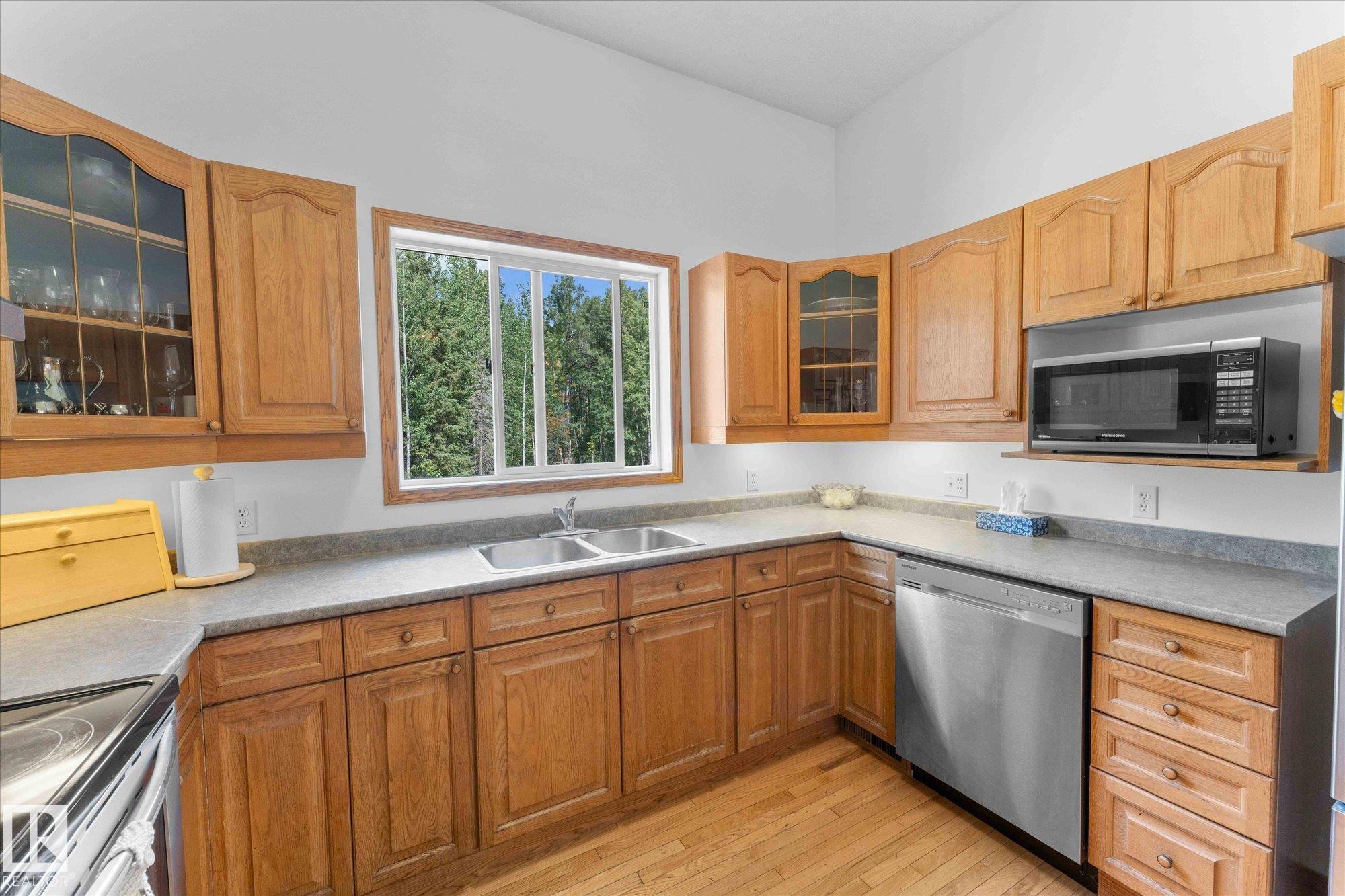 Photo 25 at 6316 Hghway 16, Lake Isle, Rural Parkland County