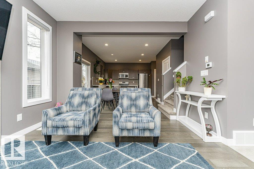 https://zimg.paragon.ice.com/ParagonImages/Property/PM/RAE/225397635/10/0/0/fddd259872fcd4dbed09a4251ff7c3e5/1/317e4925a317cb8c7c8995a8fbca4937/225397635-02ca79ea-6ad5-43b2-b9c1-7b632b5e3495.JPG