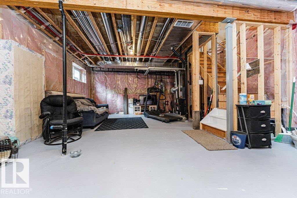 https://zimg.paragon.ice.com/ParagonImages/Property/PM/RAE/225397635/37/0/0/53649956a02a591ef159b153c1c36455/1/317e4925a317cb8c7c8995a8fbca4937/225397635-25c8f61e-f76c-4f5d-ac27-b5b6ca436189.JPG