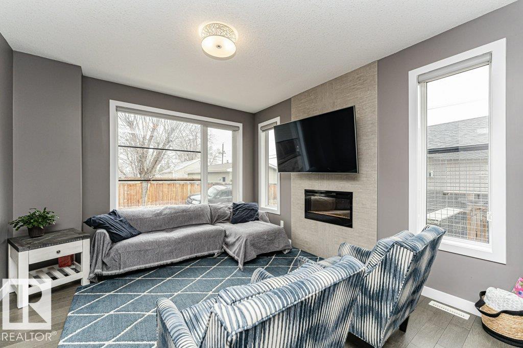 https://zimg.paragon.ice.com/ParagonImages/Property/PM/RAE/225397635/7/0/0/2f1962f24805ef62bfddce3bed104232/1/317e4925a317cb8c7c8995a8fbca4937/225397635-b4d4b043-eda7-46f8-9b03-12a411f9e4d2.JPG