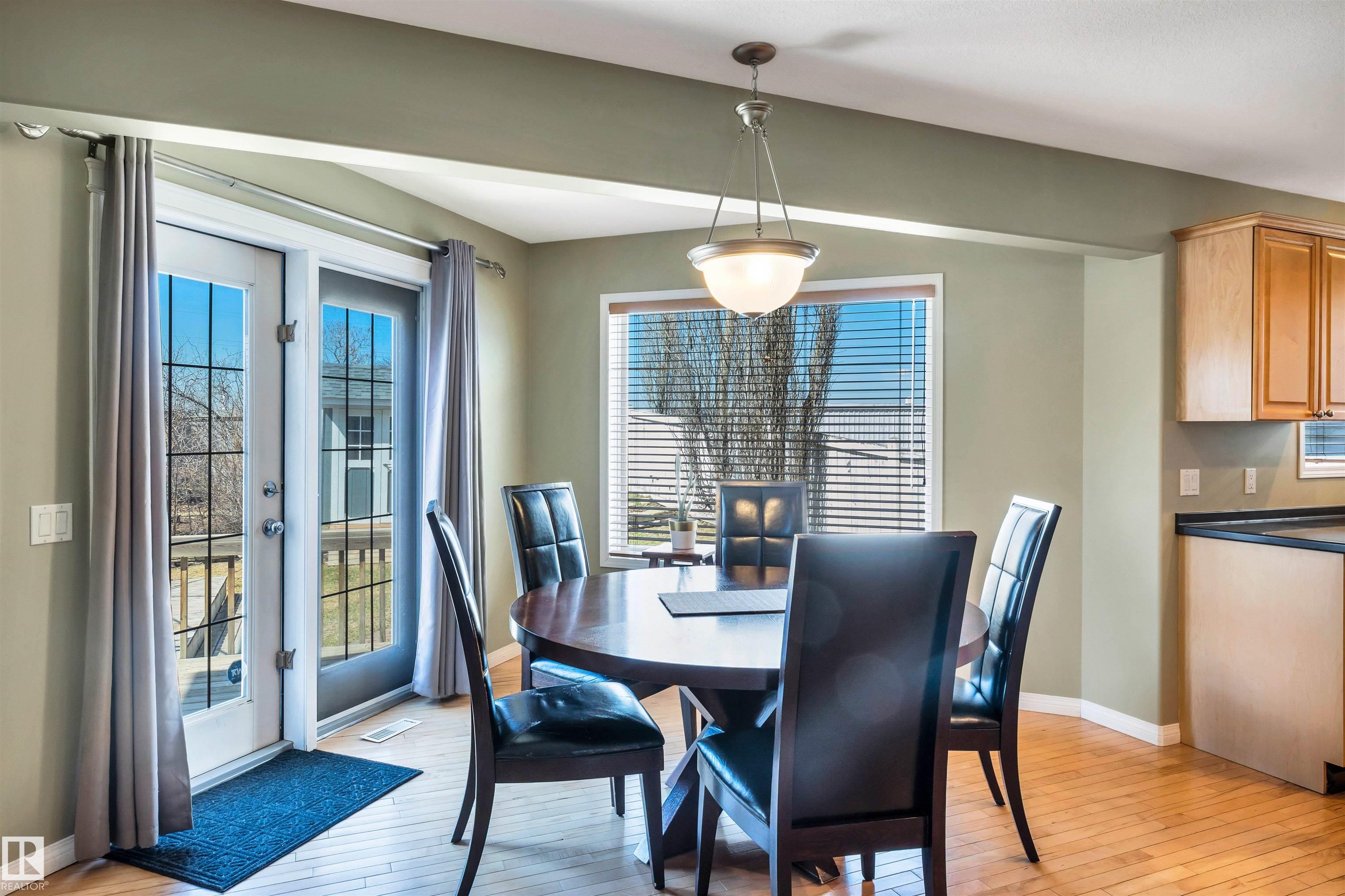 Photo 13 at 1229 Ormsby Lane NW, Ormsby Place, Edmonton
