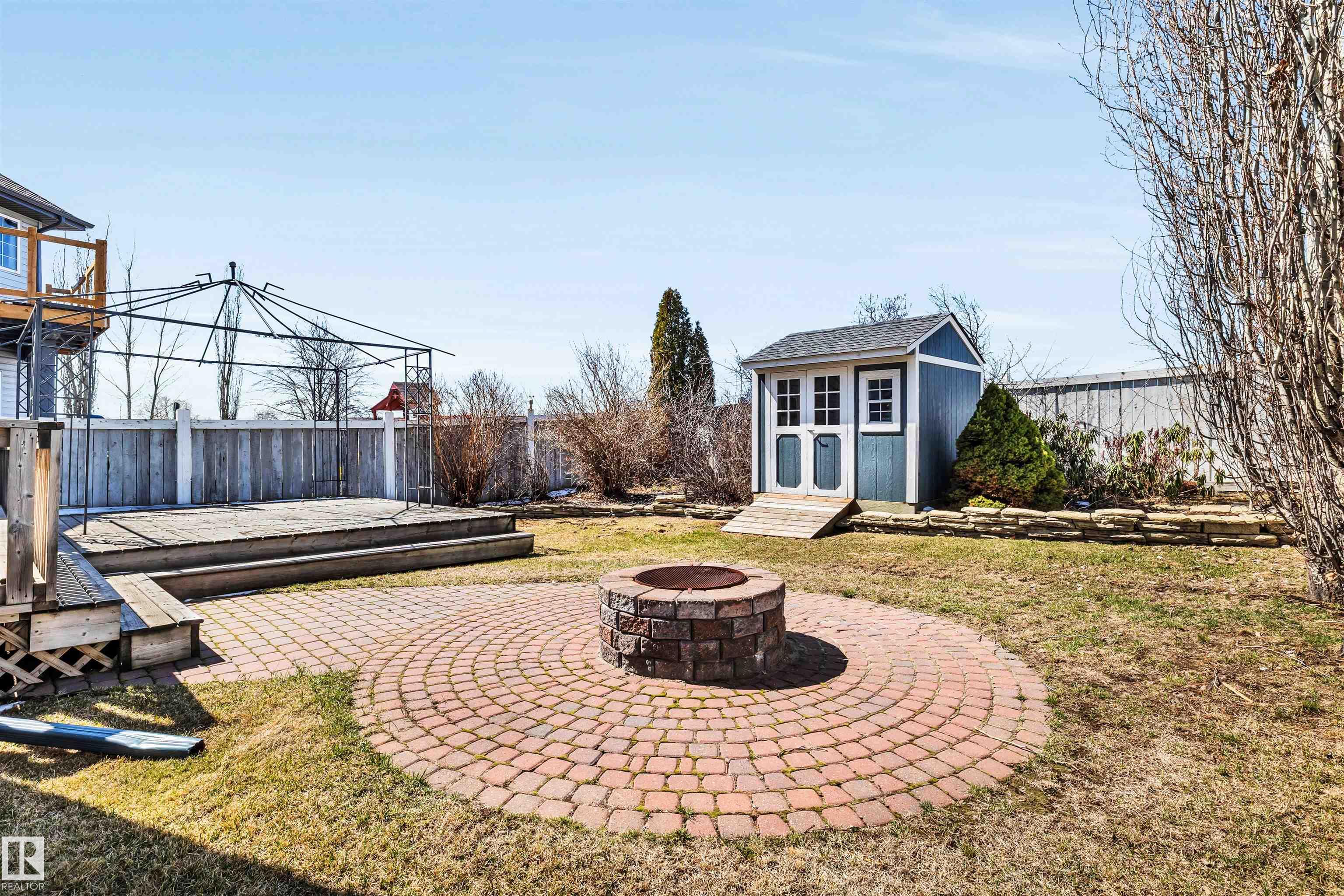 Photo 15 at 1229 Ormsby Lane NW, Ormsby Place, Edmonton