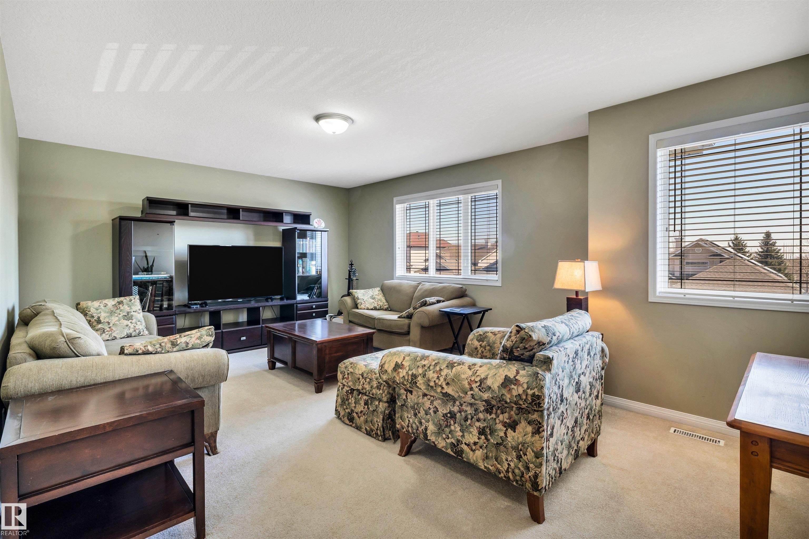 Photo 18 at 1229 Ormsby Lane NW, Ormsby Place, Edmonton