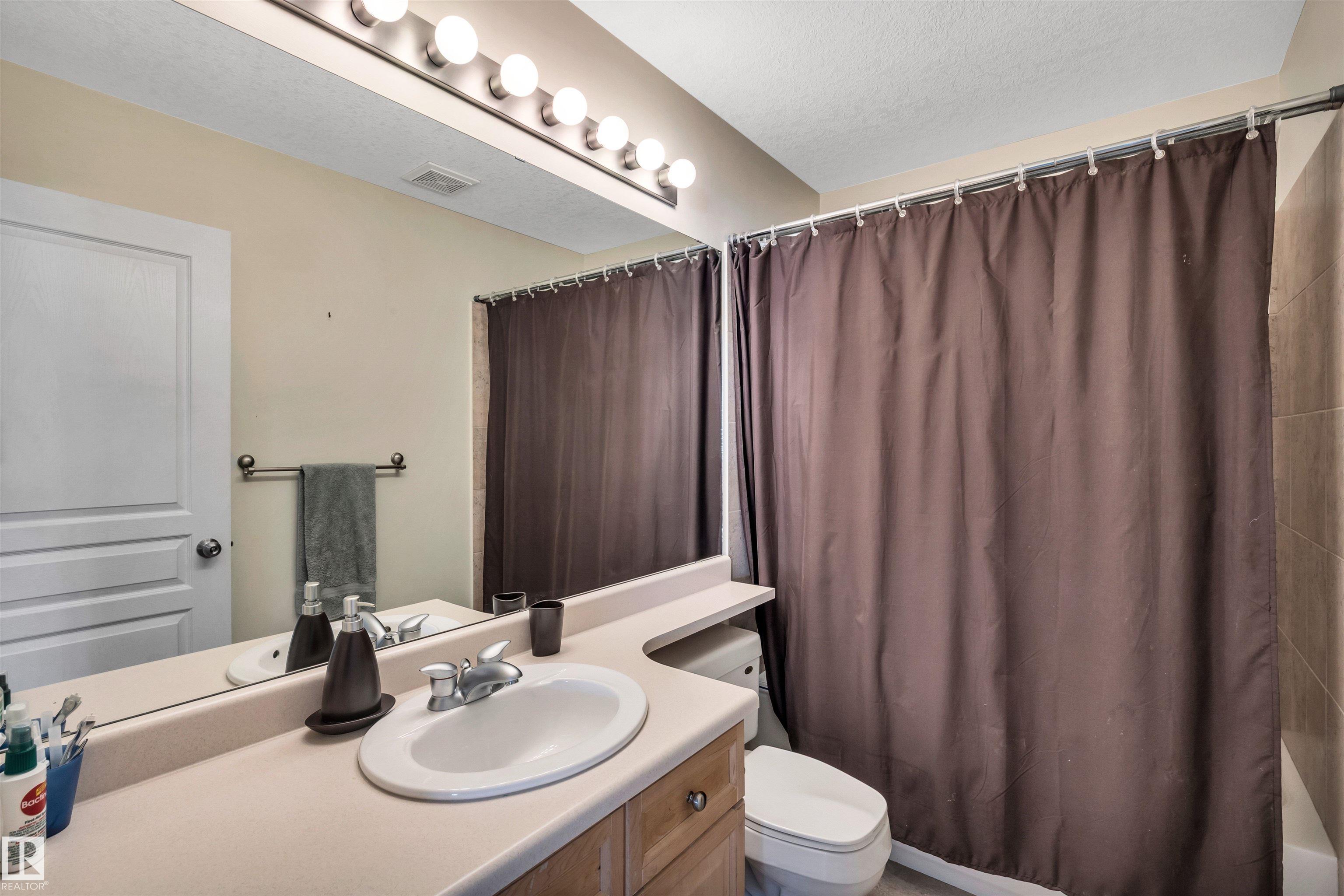 Photo 22 at 1229 Ormsby Lane NW, Ormsby Place, Edmonton