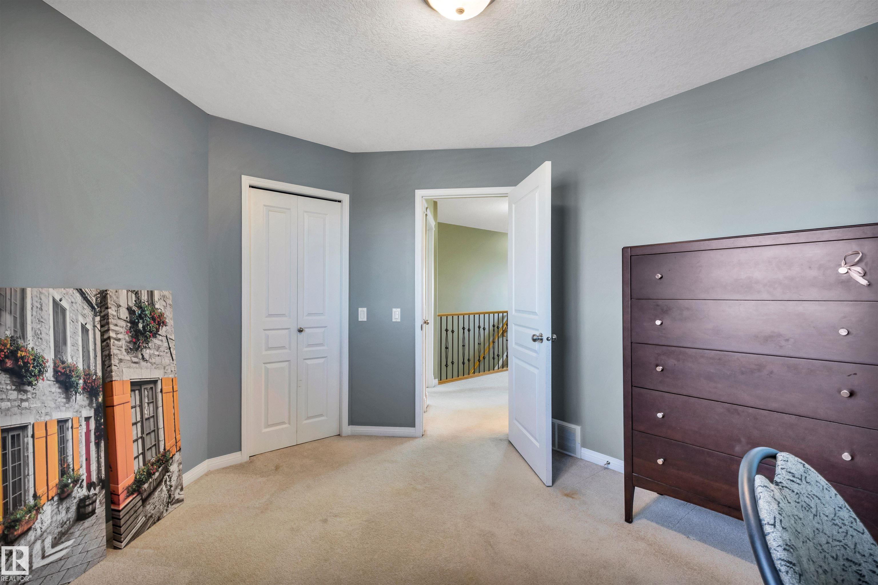 Photo 24 at 1229 Ormsby Lane NW, Ormsby Place, Edmonton