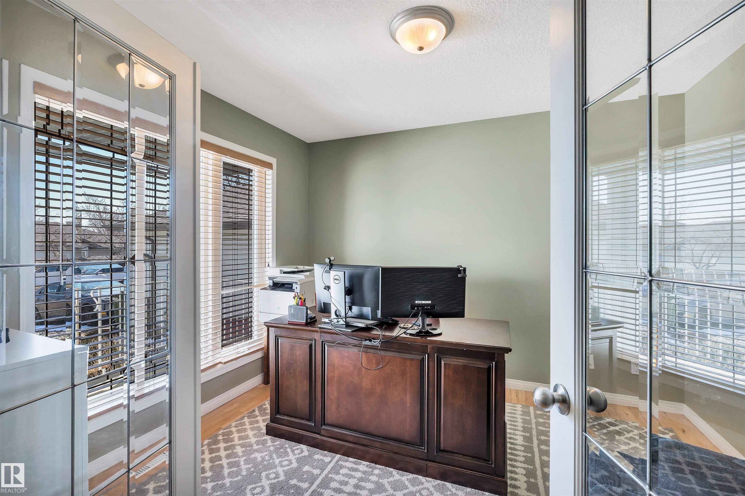1229 Ormsby Lane NW, Ormsby Place, Edmonton