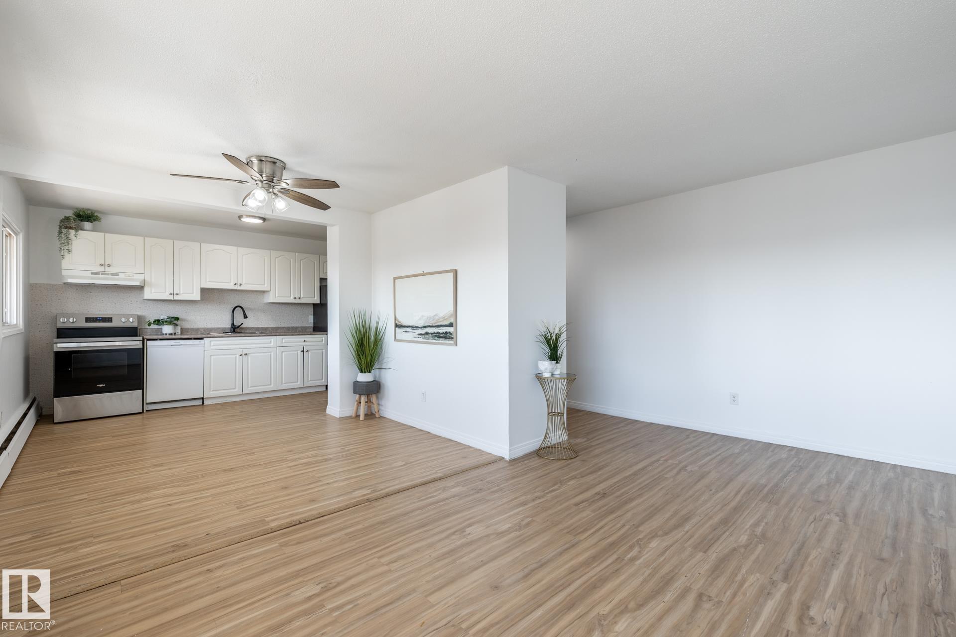 https://zimg.paragon.ice.com/ParagonImages/Property/PM/RAE/225397660/10/0/0/8534c9e47ef0f32eb5358a27df63d8f4/1/cdc3adf98f1401ee4b0d5c72e47cbc6f/225397660-5a695657-1745-4382-95de-78223c268e59.JPG