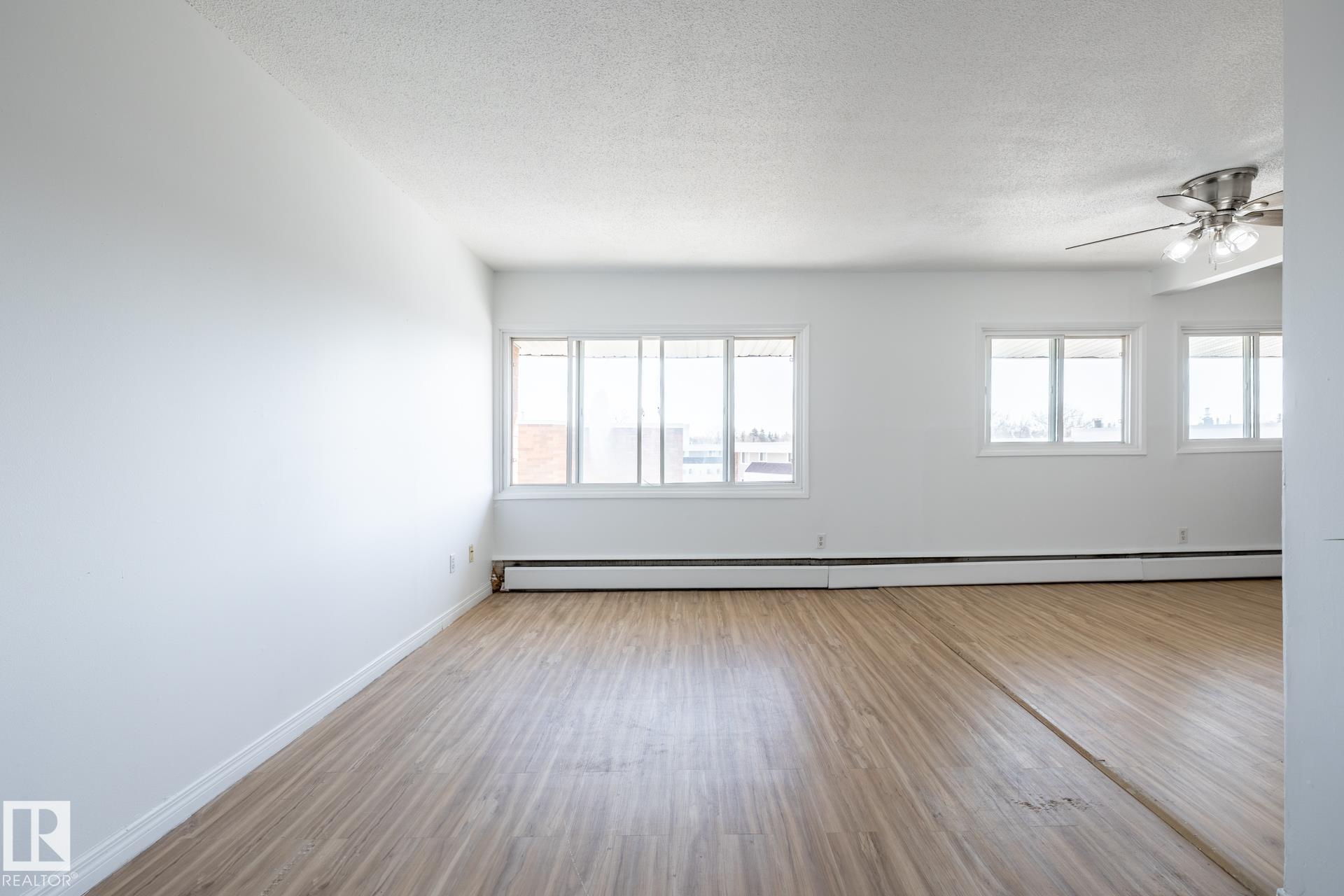 https://zimg.paragon.ice.com/ParagonImages/Property/PM/RAE/225397660/11/0/0/01404a2e8624be776587f9b151945898/1/cdc3adf98f1401ee4b0d5c72e47cbc6f/225397660-3912a50c-0393-4ea6-abd5-f2e224b8fac7.JPG