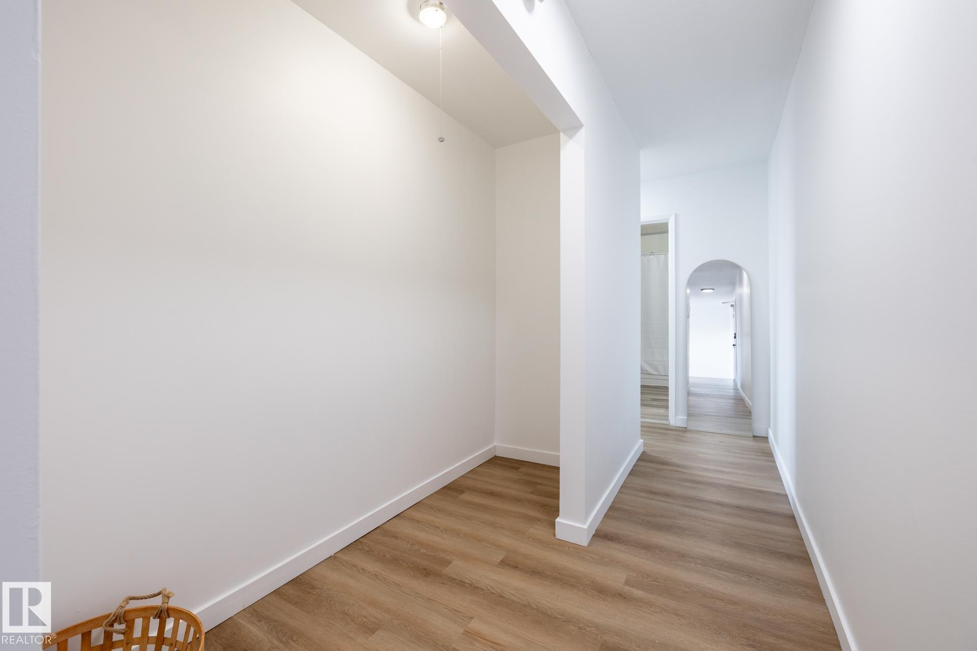 https://zimg.paragon.ice.com/ParagonImages/Property/PM/RAE/225397660/16/0/0/c19f8d0c1d29498c2183b246310cf656/1/cdc3adf98f1401ee4b0d5c72e47cbc6f/225397660-d4badf16-1a11-49db-acd0-91cce15f31a8.JPG