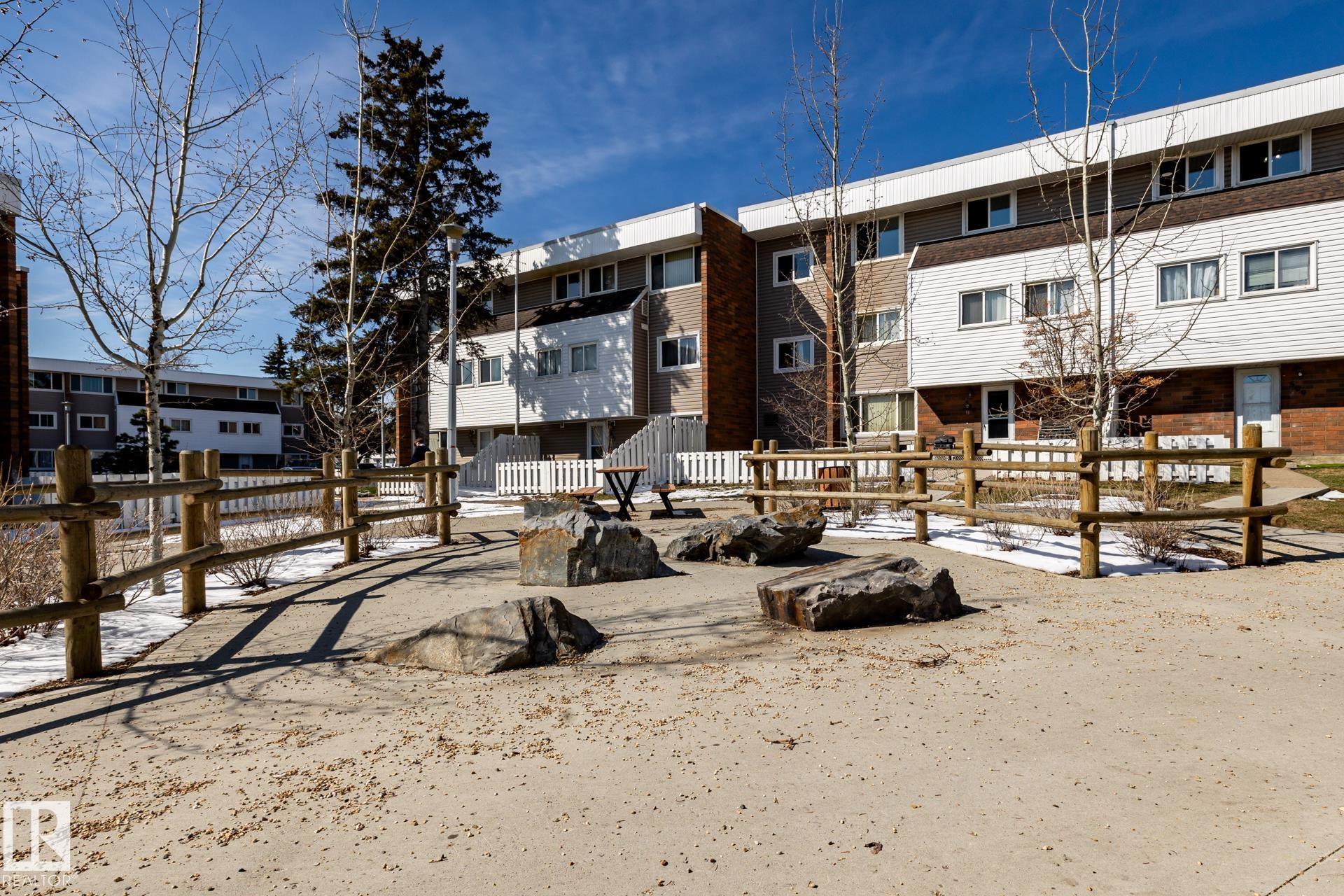 https://zimg.paragon.ice.com/ParagonImages/Property/PM/RAE/225397660/41/0/0/5209cea291df08f2118cff64612efbfe/1/cdc3adf98f1401ee4b0d5c72e47cbc6f/225397660-83d1af42-848d-4c63-9dd7-13e9cc6138b1.JPG