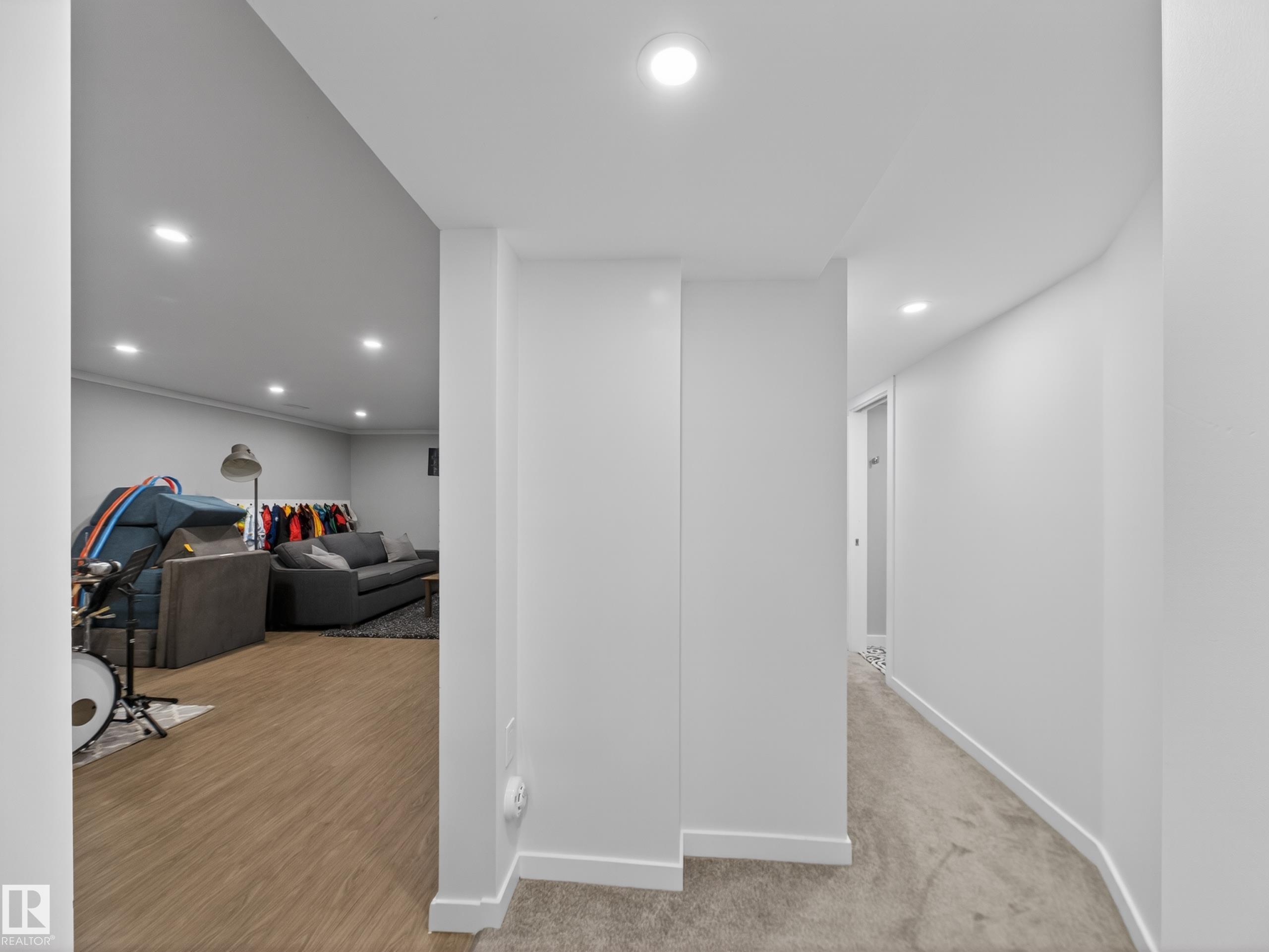 Photo 33 at 16105 84 Avenue NW, Elmwood, Edmonton