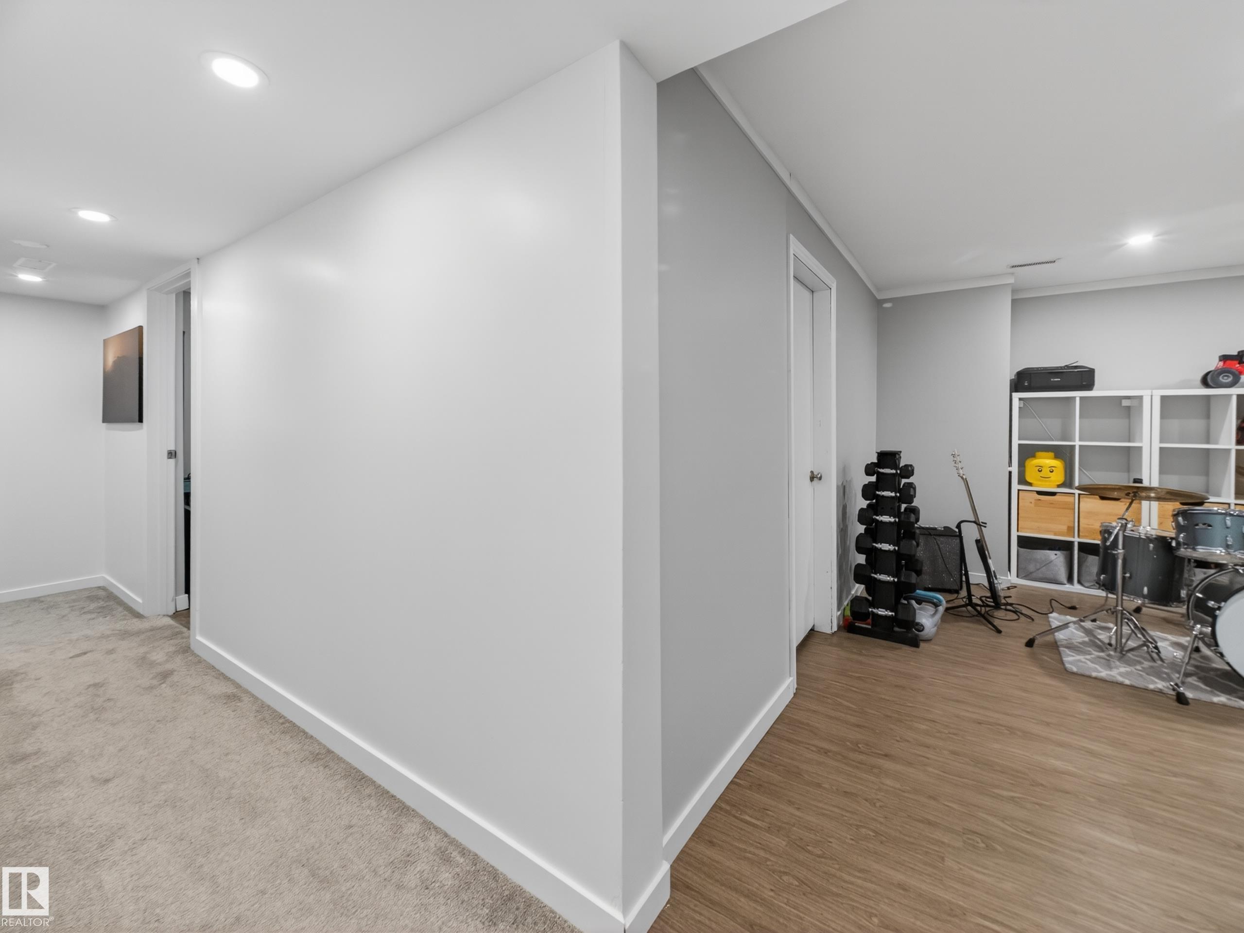 Photo 35 at 16105 84 Avenue NW, Elmwood, Edmonton