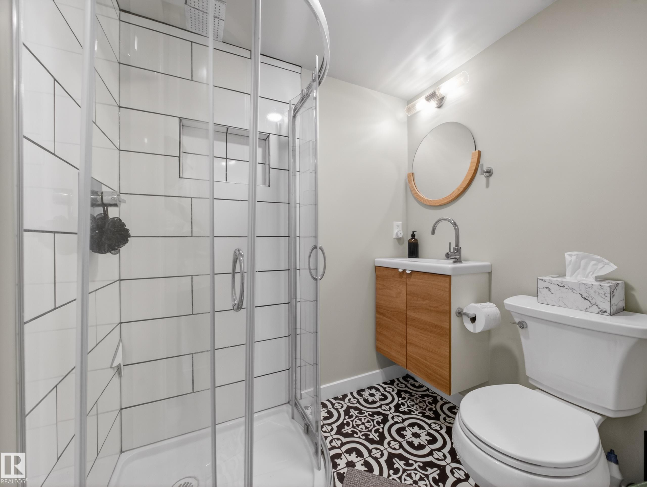 Photo 43 at 16105 84 Avenue NW, Elmwood, Edmonton