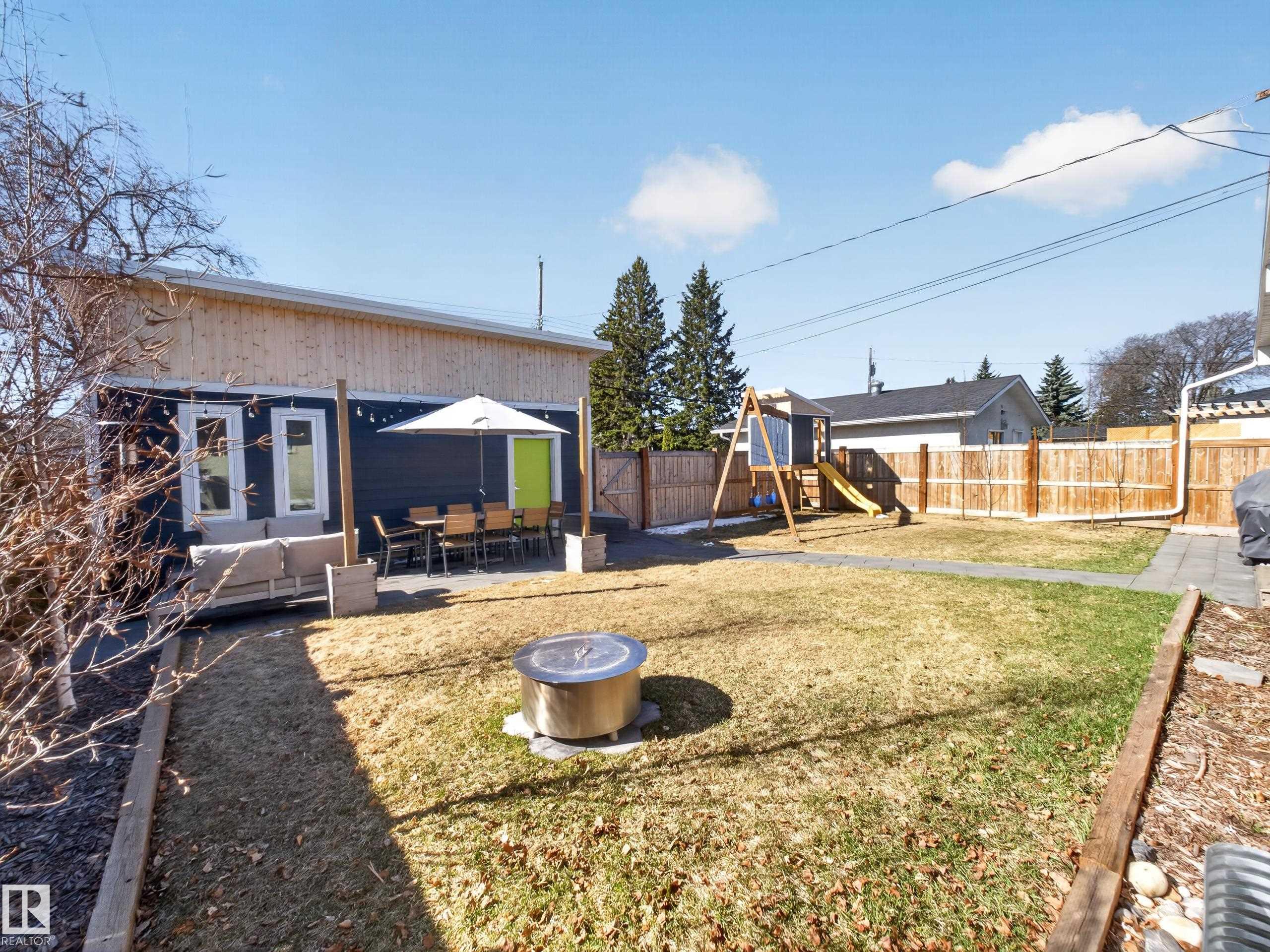 Photo 53 at 16105 84 Avenue NW, Elmwood, Edmonton