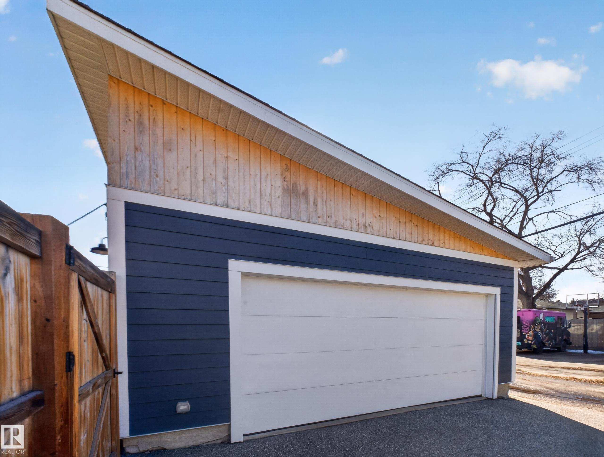 Photo 54 at 16105 84 Avenue NW, Elmwood, Edmonton