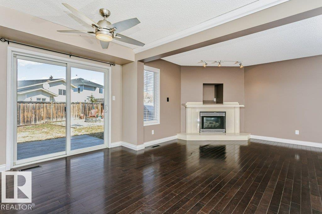 https://zimg.paragon.ice.com/ParagonImages/Property/PM/RAE/225397664/13/0/0/214b56a6a24e0f4f40f7dda9e8d22773/1/592c04cb1138c2ad63e740881da03766/225397664-71c21537-f3f2-4205-80ab-43389ae749be.JPG