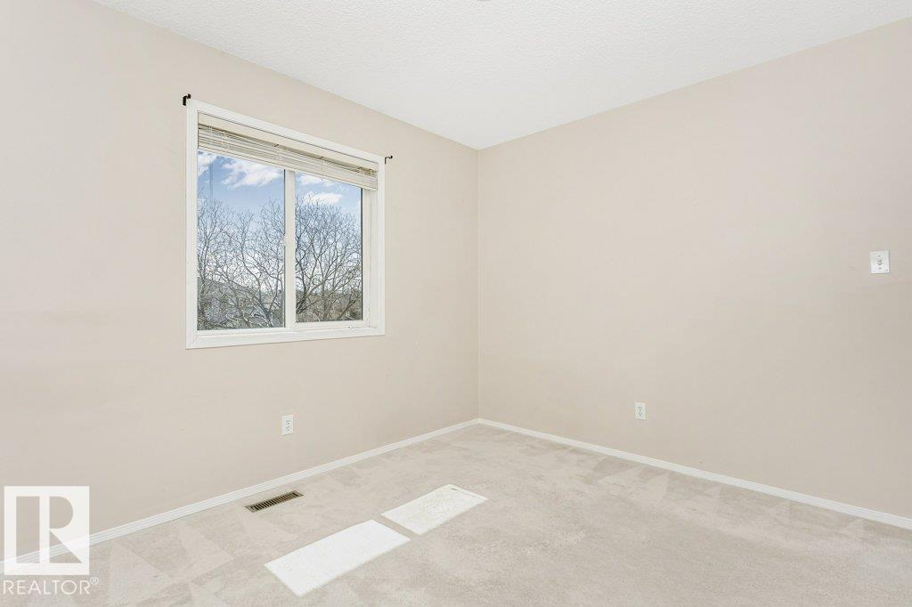 https://zimg.paragon.ice.com/ParagonImages/Property/PM/RAE/225397664/32/0/0/6c1814659b1ac69590f69ff7d6d21514/1/592c04cb1138c2ad63e740881da03766/225397664-6e36f59c-e6ad-4e1e-9216-86b0fc3d75bd.JPG