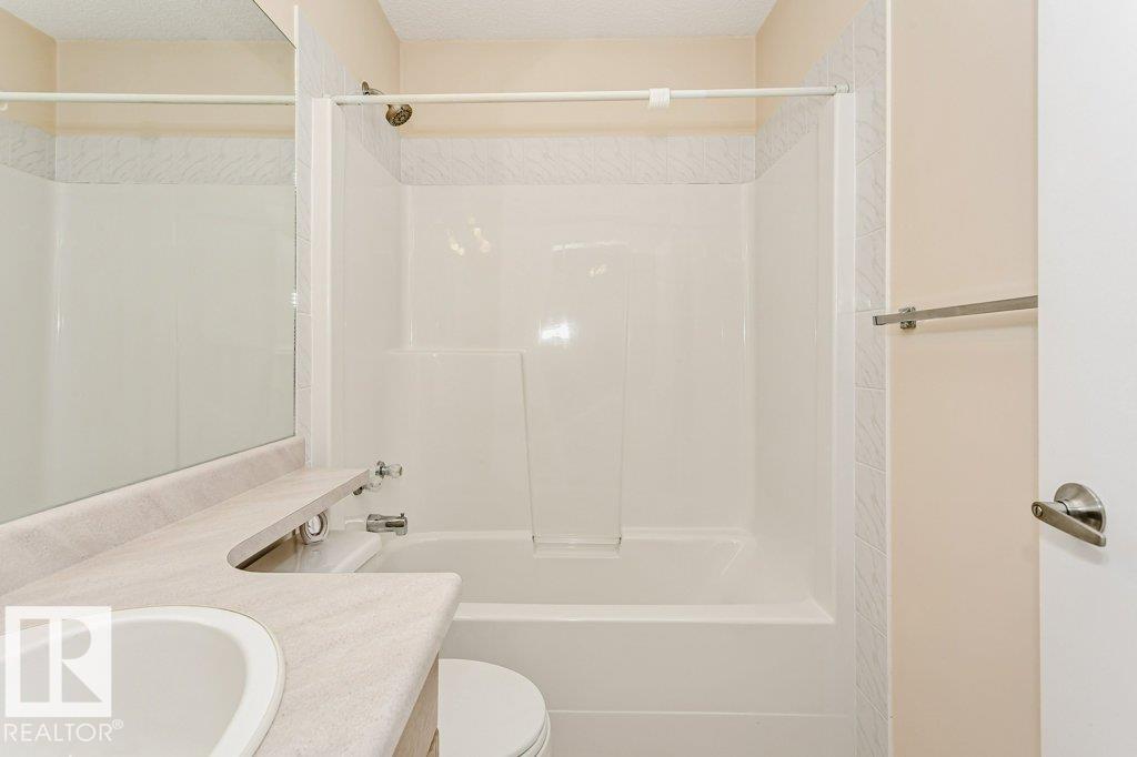 https://zimg.paragon.ice.com/ParagonImages/Property/PM/RAE/225397664/34/0/0/9e38bf2352aa7a1812d05653f1ea314e/1/592c04cb1138c2ad63e740881da03766/225397664-14ad5a44-c922-4884-b414-391bb6fccda6.JPG