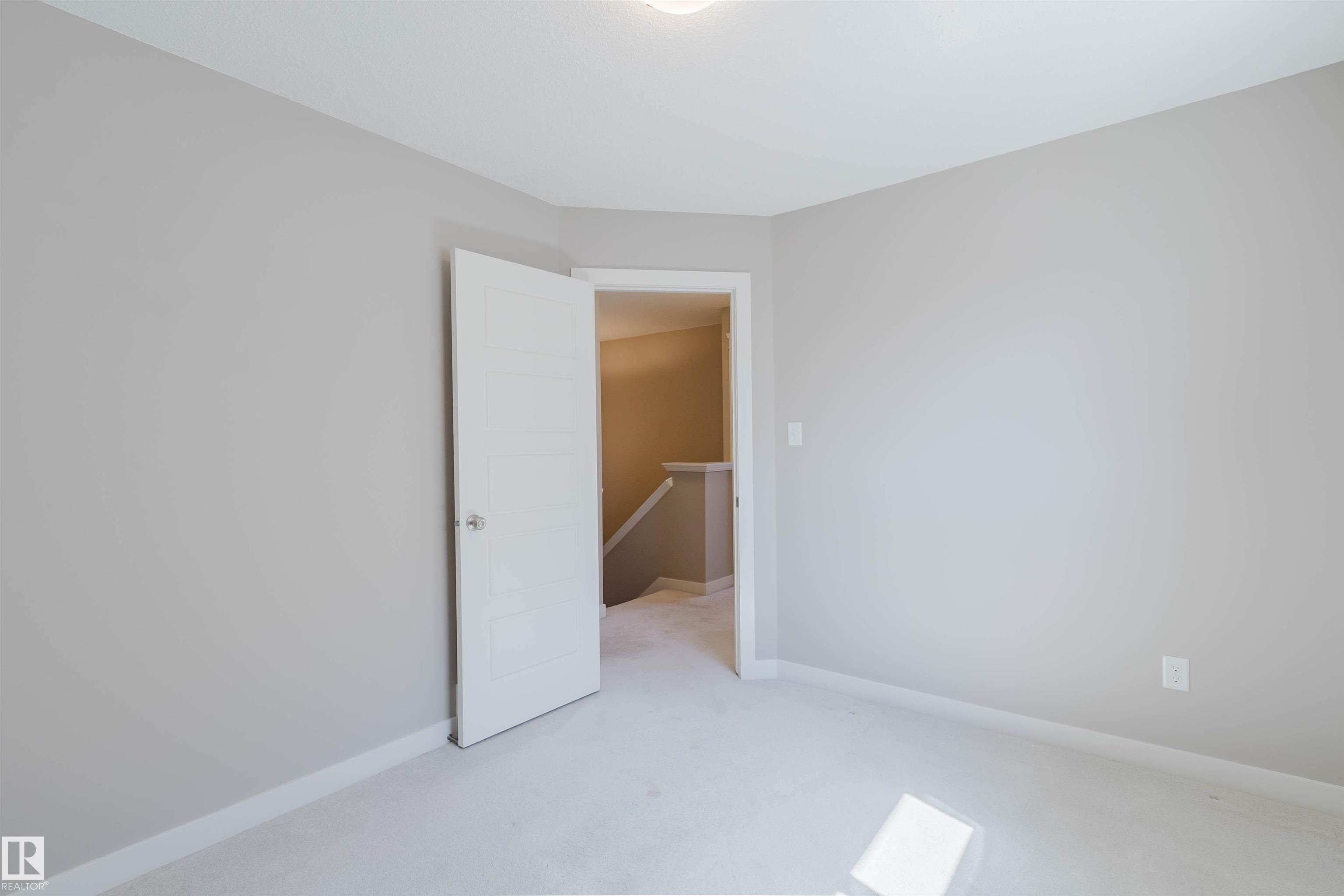 https://zimg.paragon.ice.com/ParagonImages/Property/PM/RAE/225397673/23/0/0/19f7f221d705c0c2967728696b6b3c73/1/dedf3c53462ff94d969fc5dcb50c966e/225397673-f127bf00-be9d-4086-b465-fe64c238673d.JPG