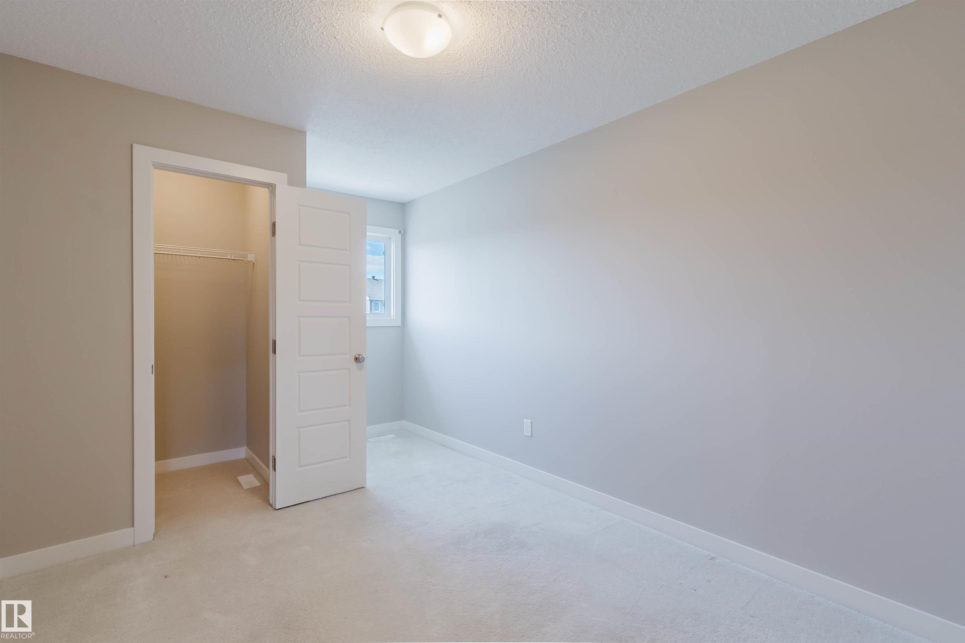 https://zimg.paragon.ice.com/ParagonImages/Property/PM/RAE/225397673/25/0/0/102725746b8b06166fd1fa8fa68ee4c9/1/dedf3c53462ff94d969fc5dcb50c966e/225397673-1496cea9-791c-4c01-bd4e-ba5cb3916a86.JPG