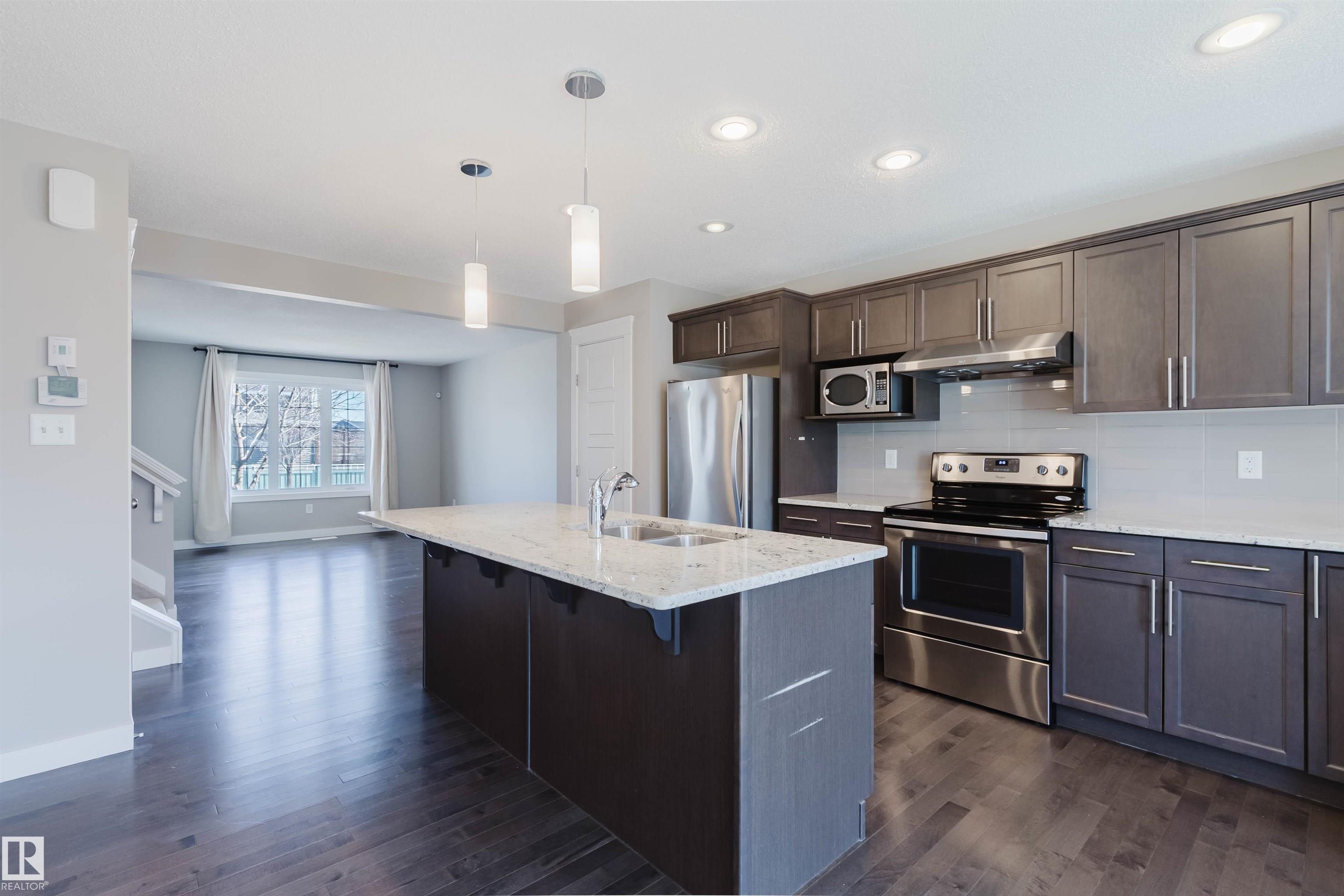 https://zimg.paragon.ice.com/ParagonImages/Property/PM/RAE/225397673/6/0/0/9feb327bd17271c67e7419f0725e579d/1/dedf3c53462ff94d969fc5dcb50c966e/225397673-f452543a-8c51-4baa-be3a-8421ebbcffad.JPG