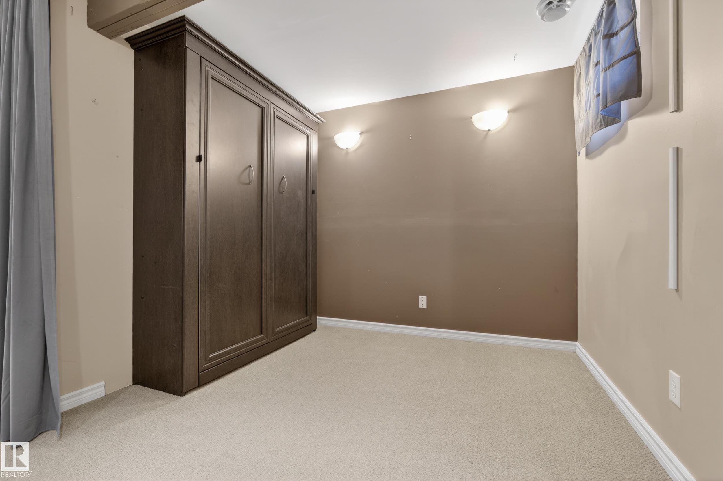 https://zimg.paragon.ice.com/ParagonImages/Property/PM/RAE/225397675/39/0/0/5afe9760da2f6e6fb44c642a1d8c7380/1/fb935056358ce63d2e61a3ea8adb7249/225397675-124c2368-7108-4bec-a3a9-24ee108ab996.JPG