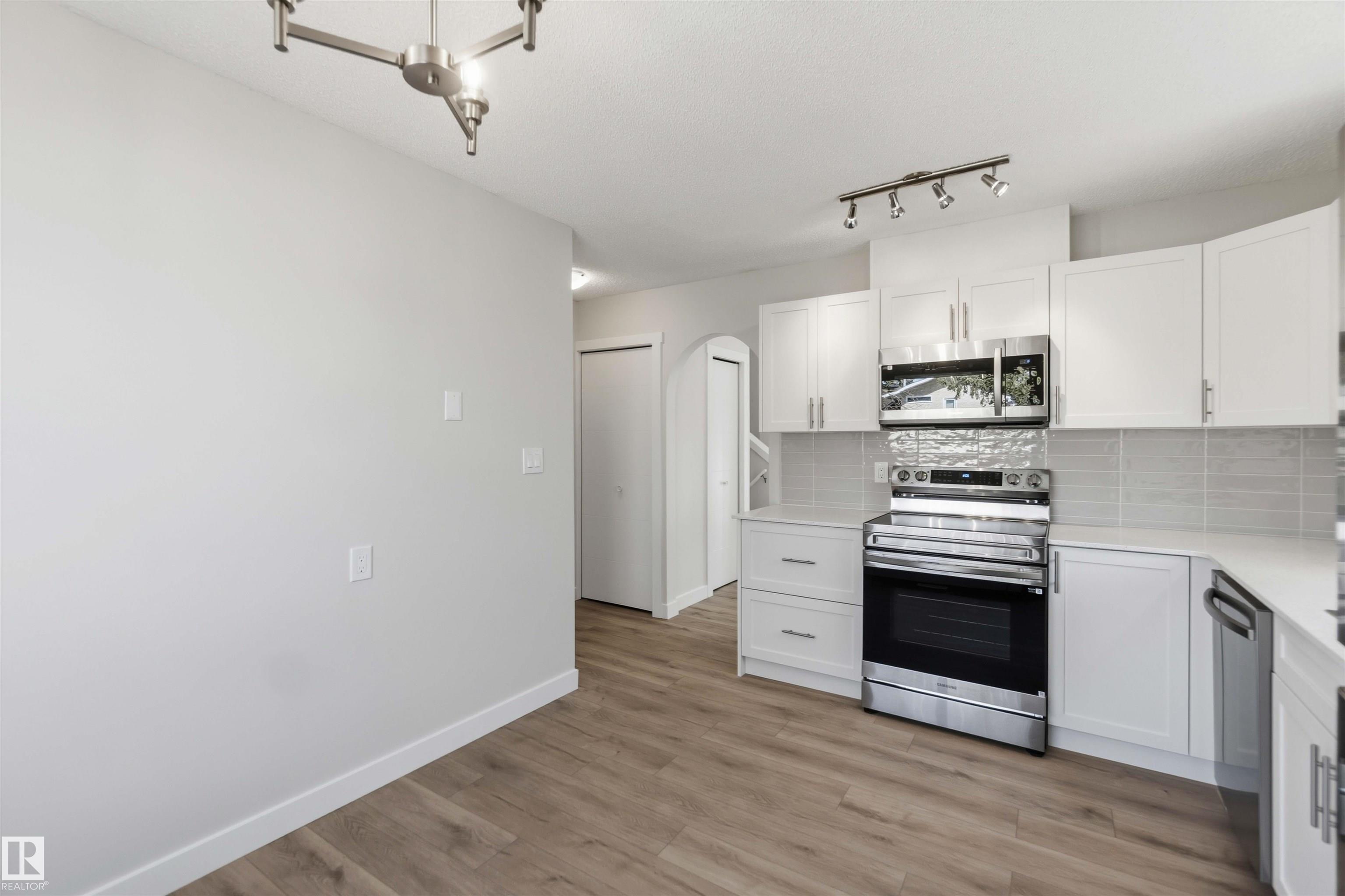 Photo 14 at 119 Dorchester Drive, Deer Ridge, St. Albert