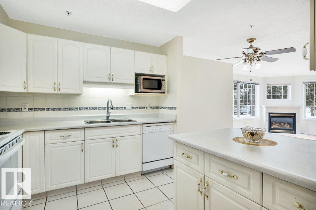 Photo 23 at 114 - 17150 94a Avenue NW, Summerlea, Edmonton