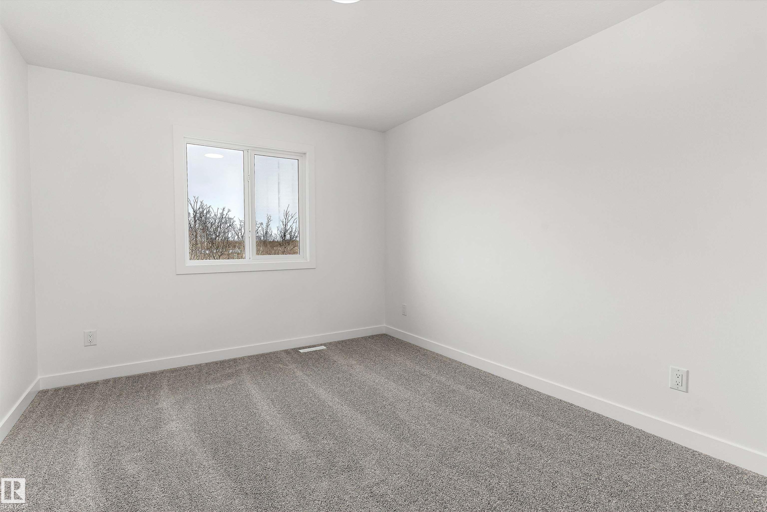 https://zimg.paragon.ice.com/ParagonImages/Property/PM/RAE/225397686/19/0/0/b20de7688b9943d7e476167467e71bfa/1/035e72faae11530579d86a5de47c130a/225397686-d320721a-2025-4806-a585-1d1c99d15aae.JPG