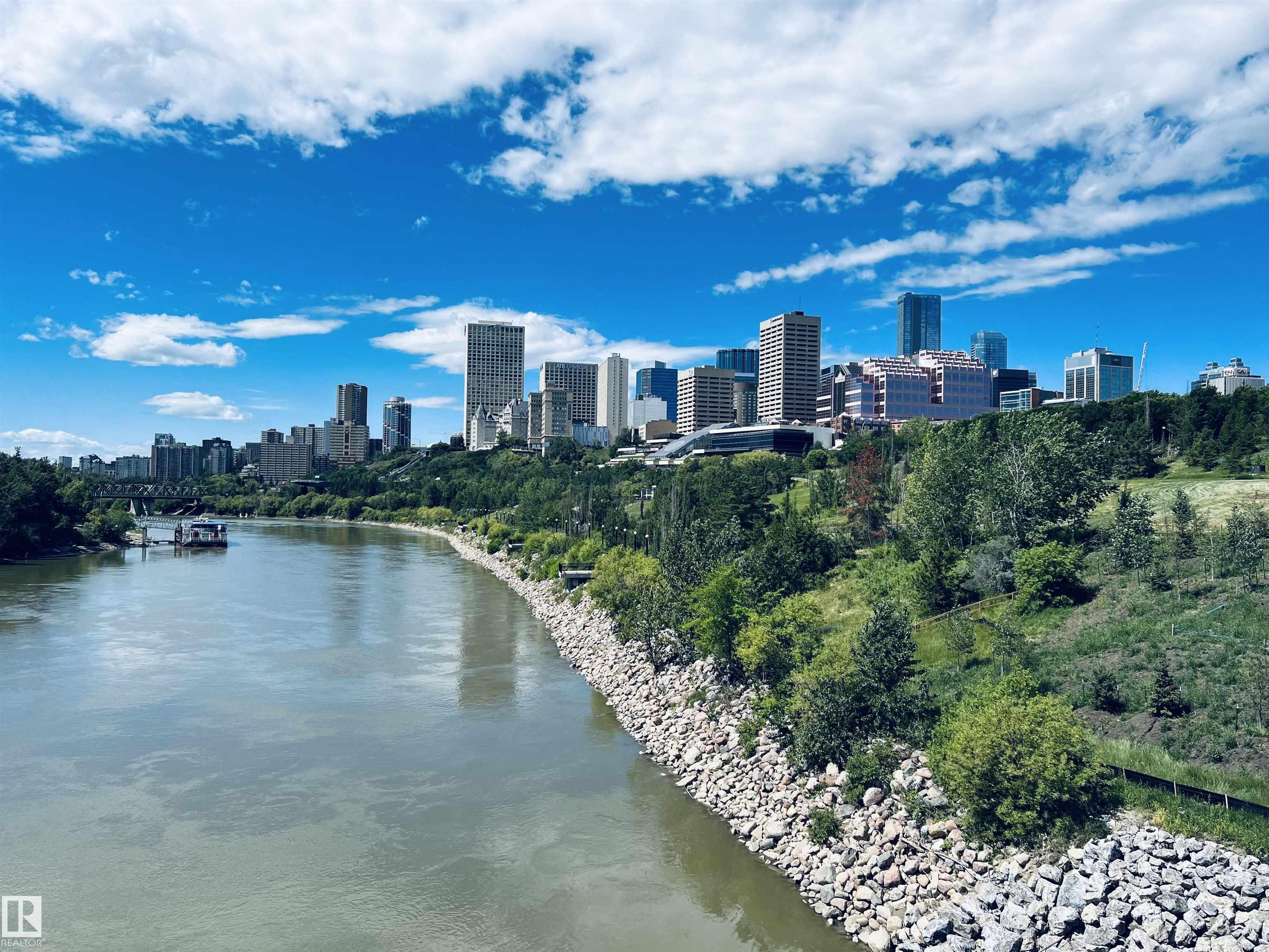 https://zimg.paragon.ice.com/ParagonImages/Property/PM/RAE/225397700/52/0/0/1ed8a9210ae04e9441c696fb53f7b517/1/06cdac08bca700550104d75f9085303f/225397700-a6b4989d-192d-4779-8e74-78e6573ba42d.JPG