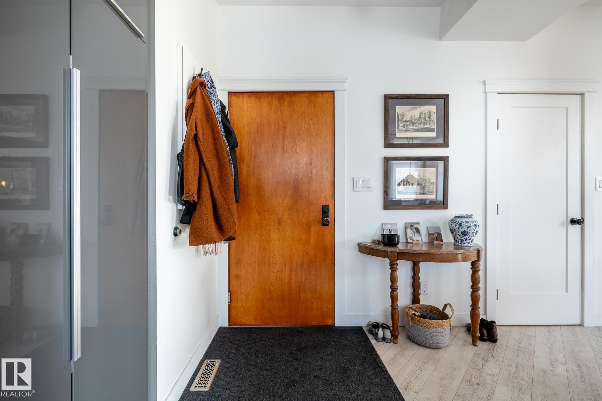 https://zimg.paragon.ice.com/ParagonImages/Property/PM/RAE/225397700/6/0/0/86e26bb3510e0edd100aa6f75e9df6ef/1/06cdac08bca700550104d75f9085303f/225397700-7b1d588b-c559-423f-bfe2-7f9bf621f0f1.JPG