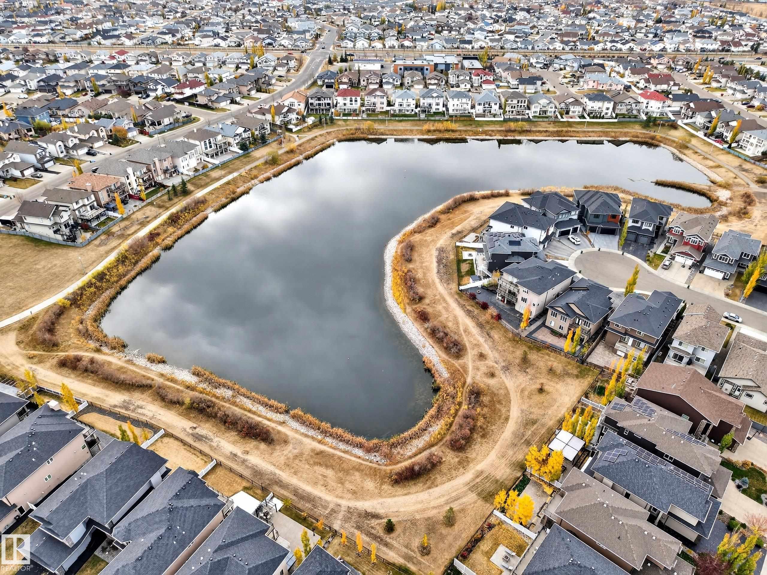 https://zimg.paragon.ice.com/ParagonImages/Property/PM/RAE/225397717/29/0/0/7b530a0c4f4569ec7fbe2077df2680ff/1/003e4cc63f702589fd60f029ad1720fb/225397717-d48970e0-f16f-4713-be83-7f08a03f2f62.JPG