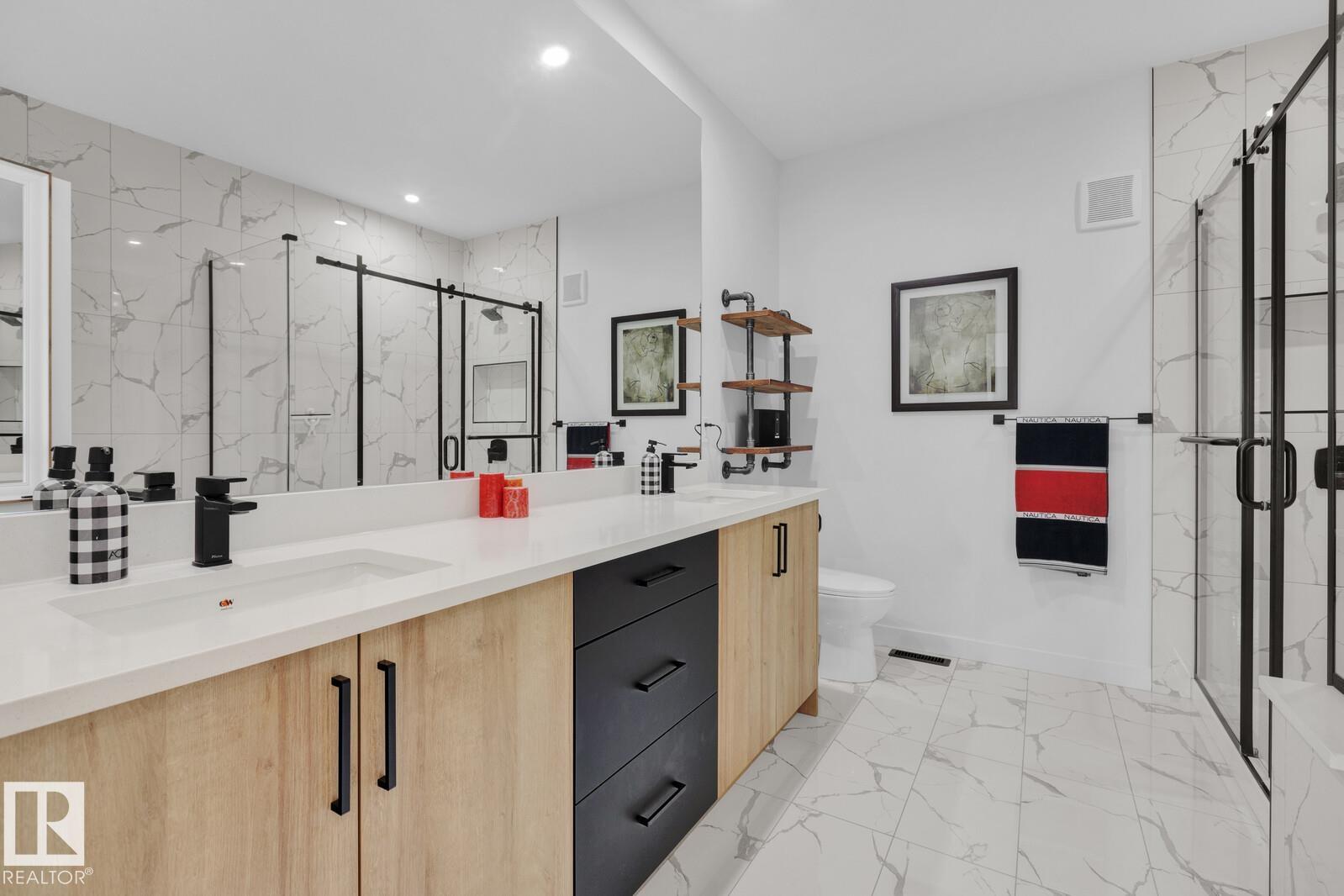 https://zimg.paragon.ice.com/ParagonImages/Property/PM/RAE/225397730/10/0/0/49dc69ff77d21d91aecfa6d58bba5e74/1/c53c92059dfc5e32d2af571821f1c6bc/225397730-4194DA08-541D-4C2B-BEBF-44DE5C22155E.JPG